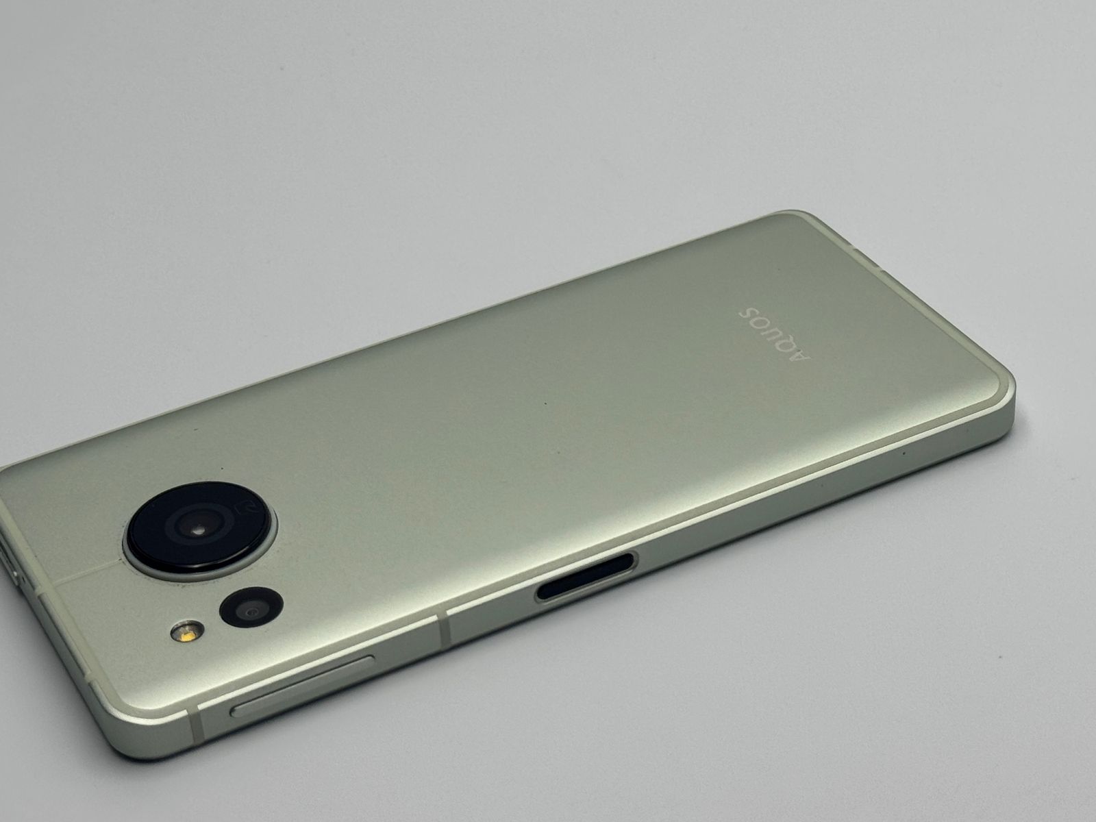 訳あり】AQUOS sense8 SHG11 ペールグリーン SIMフリー 白ロム - メルカリ