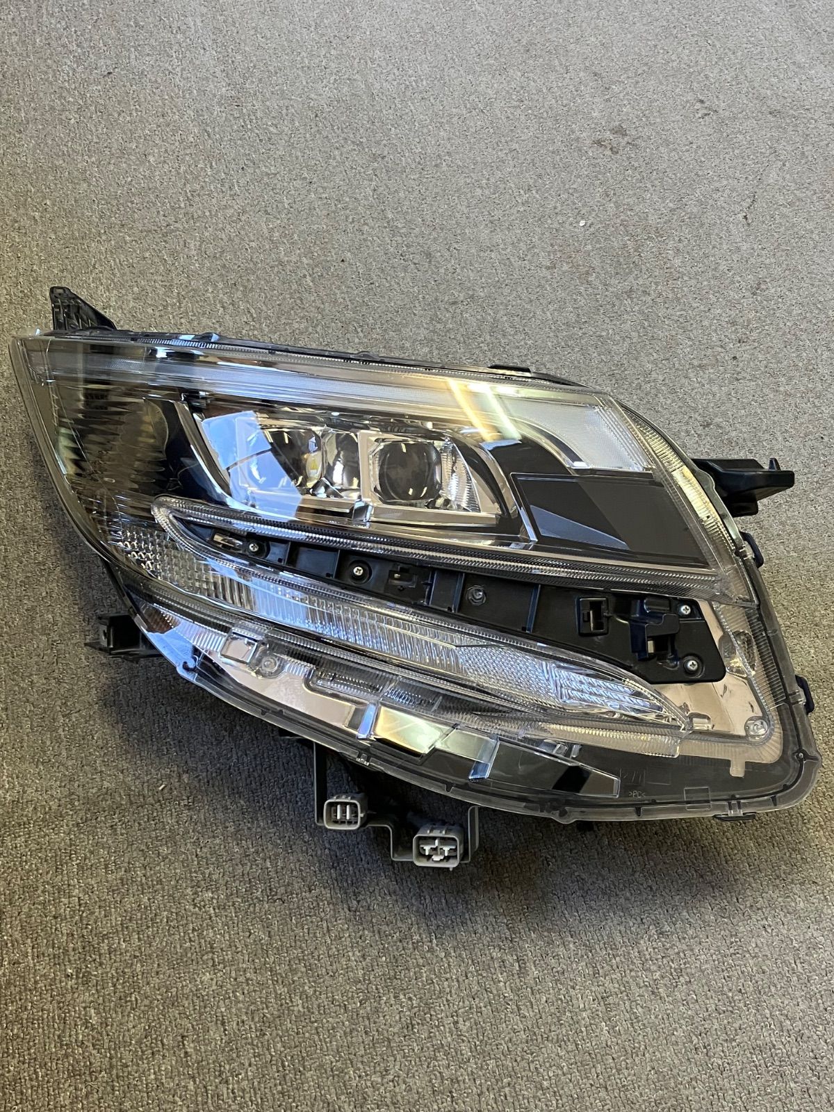 80 ノア 後期 LED ヘッドライト 右 運転席側 Si W×B Ⅱ トヨタ ノア 