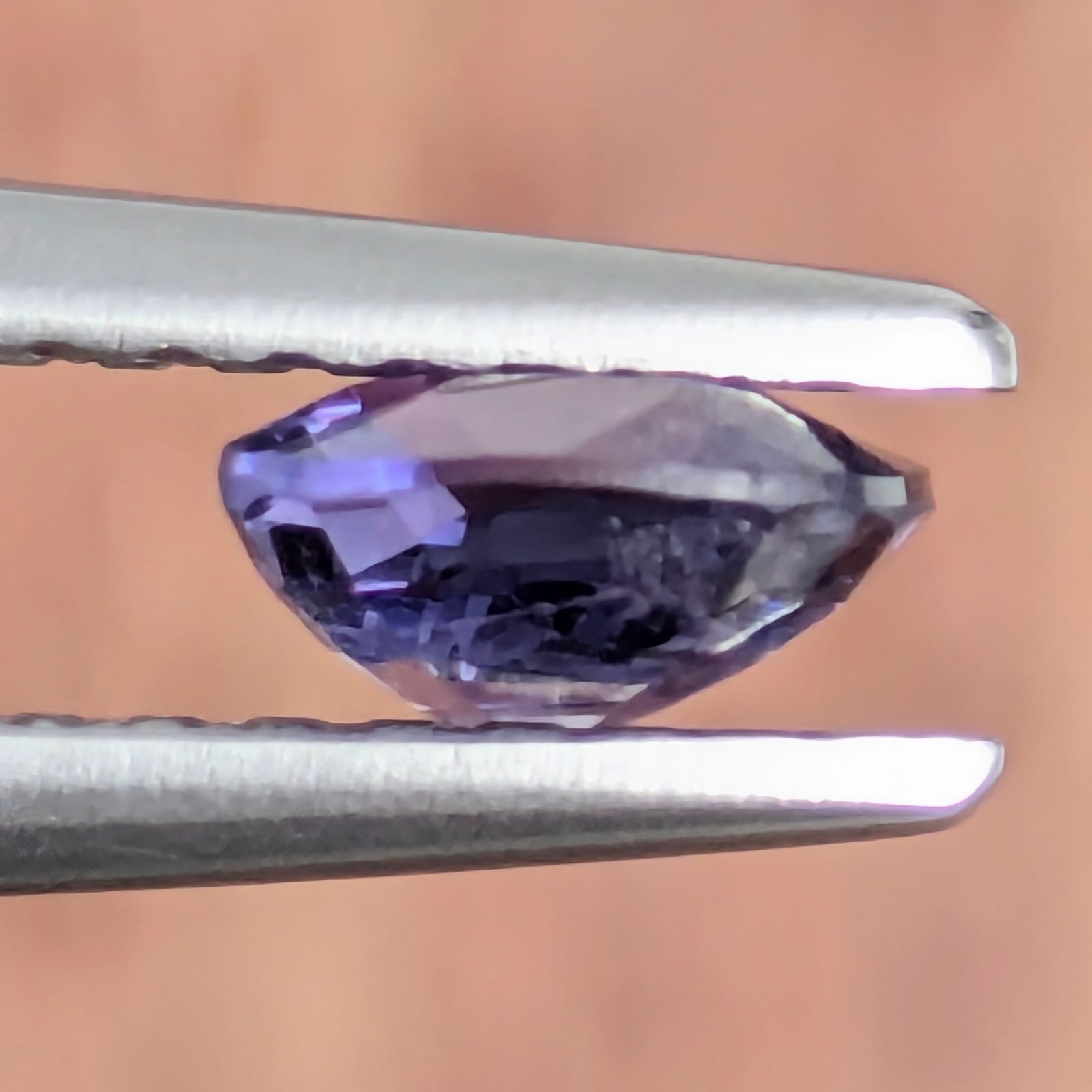 非加熱パープルサファイアルース ミャンマー・モゴック産 【0.59ct 
