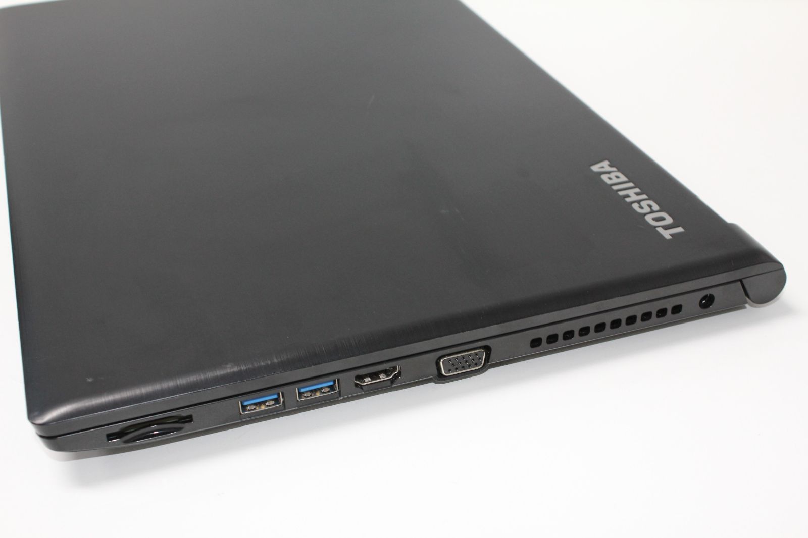 【中古ノートPC】東芝〈dynabook EZ35/LB〉Intel Core i3/SSD240GB/メモリ8GB ④ 東芝 dynabook Core i3 SSD240GB メモリ8GB 中古ノートPC - メルカリ