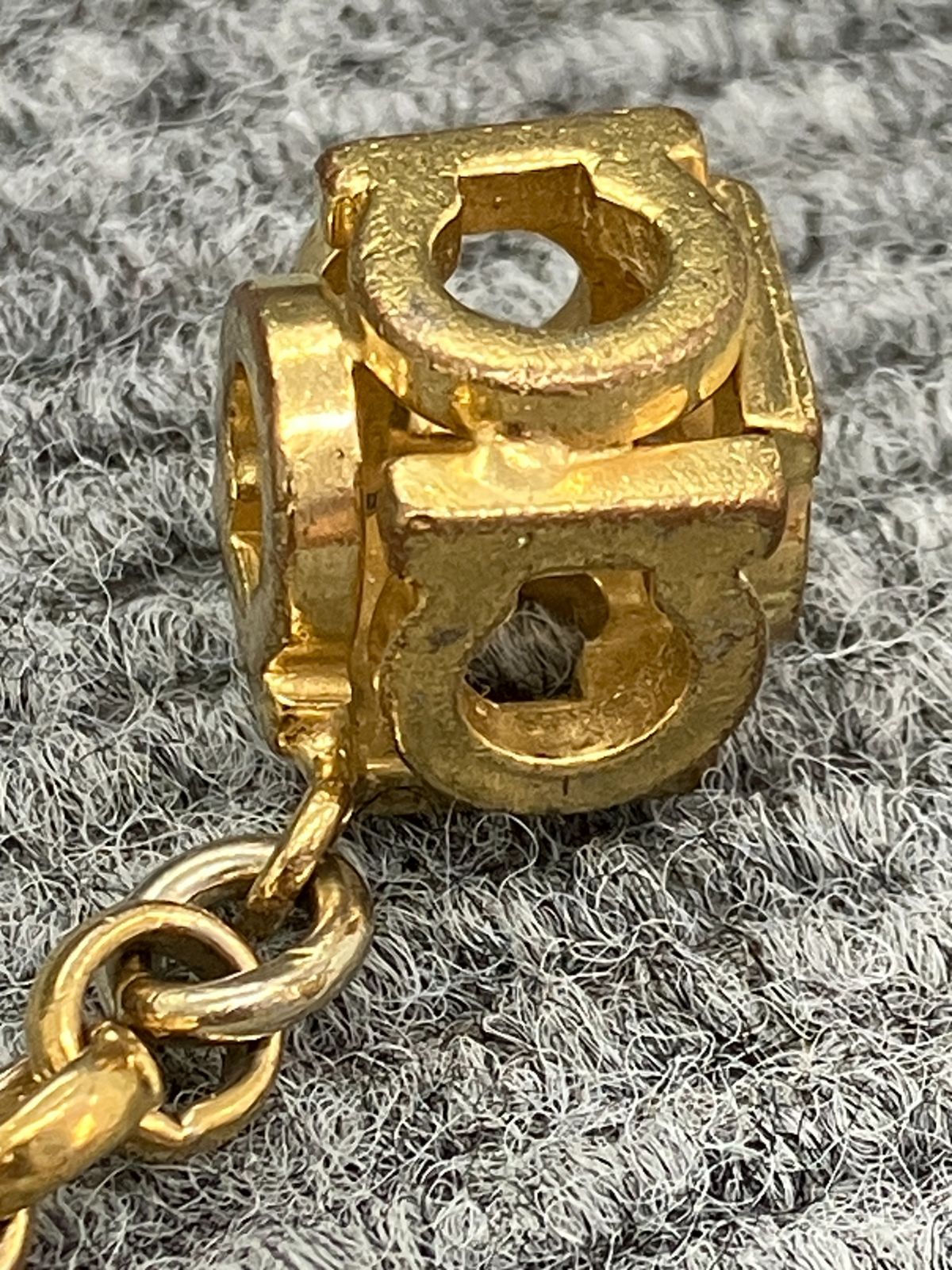 Salvatore Ferragamo フェラガモ キーホルダー ガンチーニ ゴールド