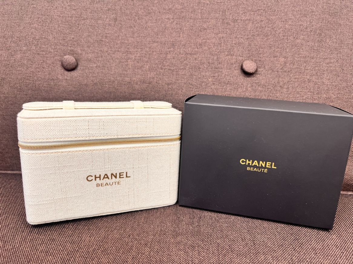 10%クーポン試用可】S/CHANEL ノベルティ バニティポーチ - メルカリ