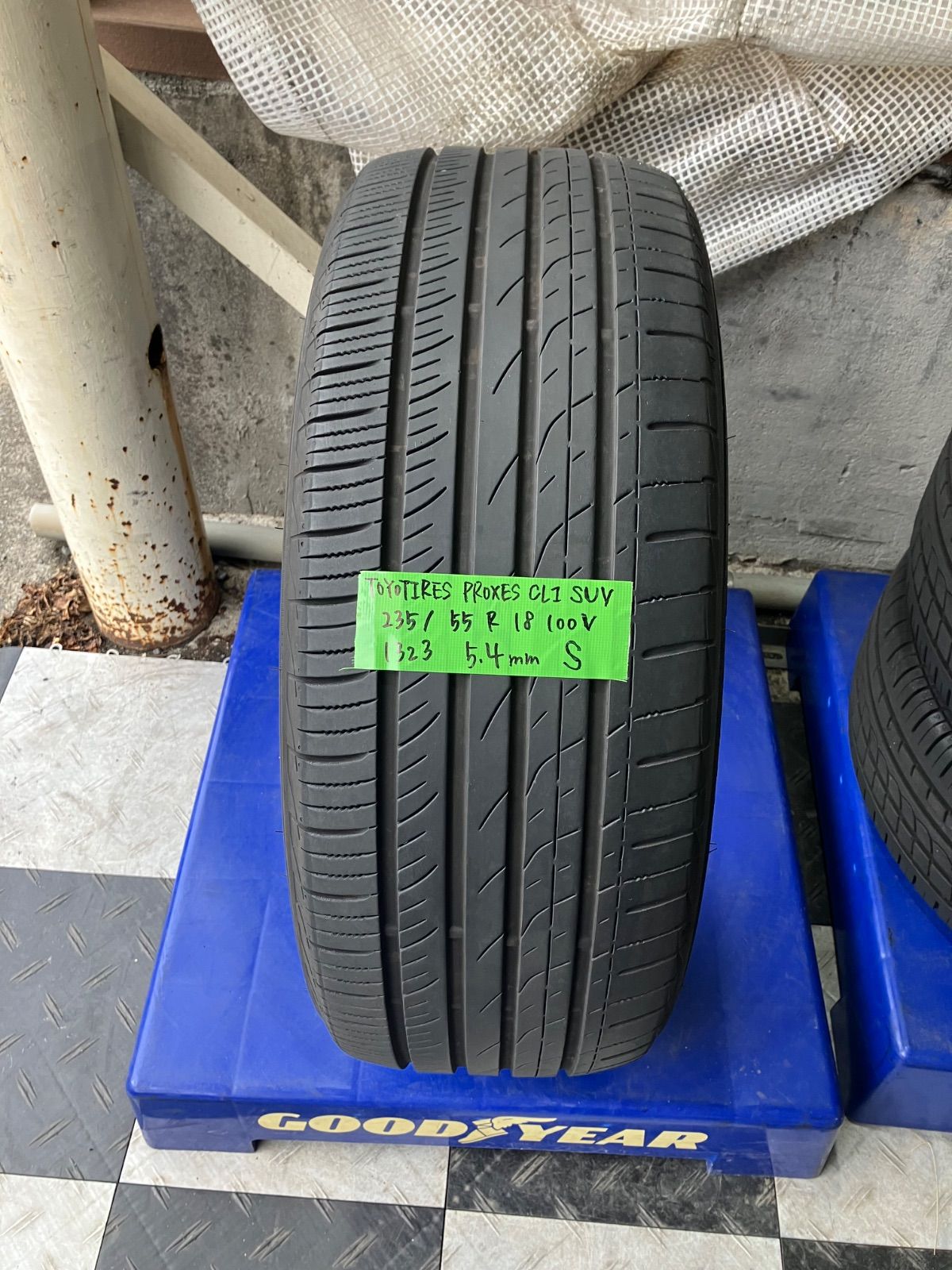 送料込み] 235/55R18 100V 2023年製 TOYOTIRES PROXES CL1 SUV