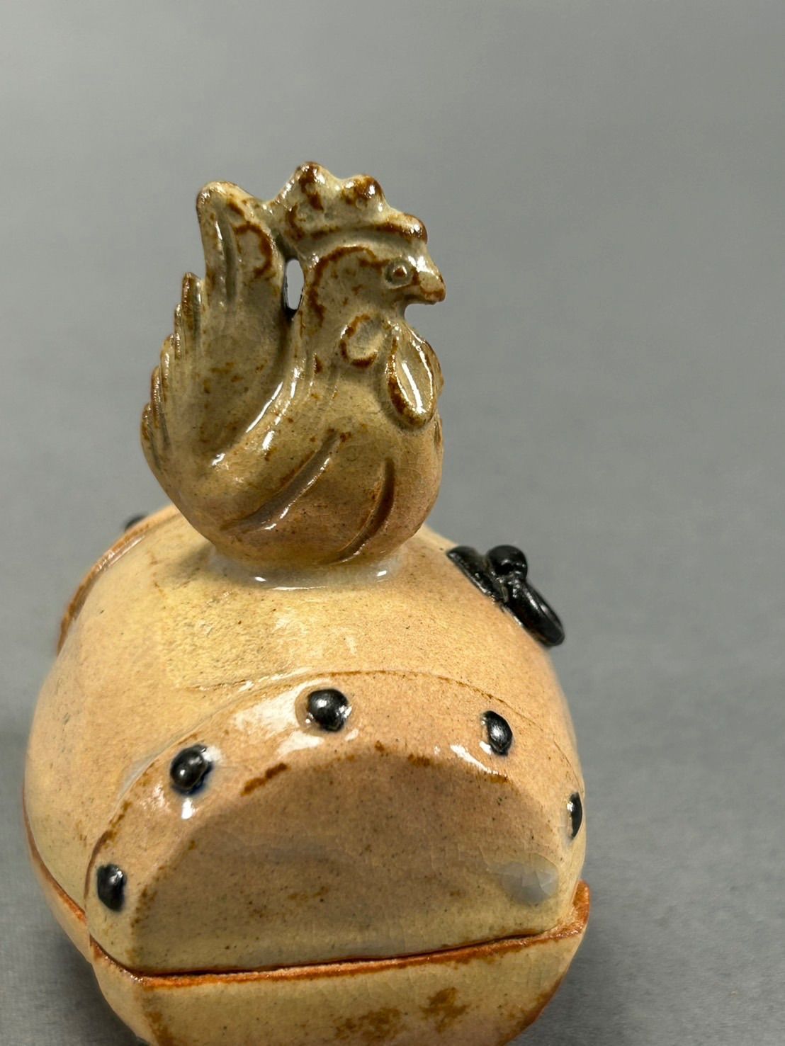 幽玄】十四代 坂倉新兵衛 萩香合 鶏 共箱 香合 - メルカリ