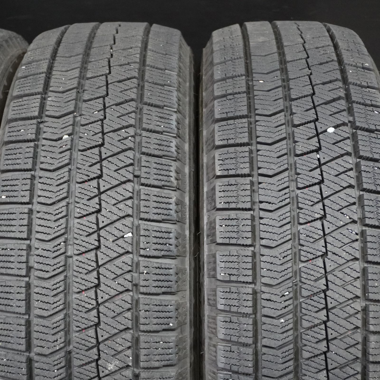 23年製 バリ山 ブリヂストン BLIZZAK VRX2 195/65R15 4本セット 