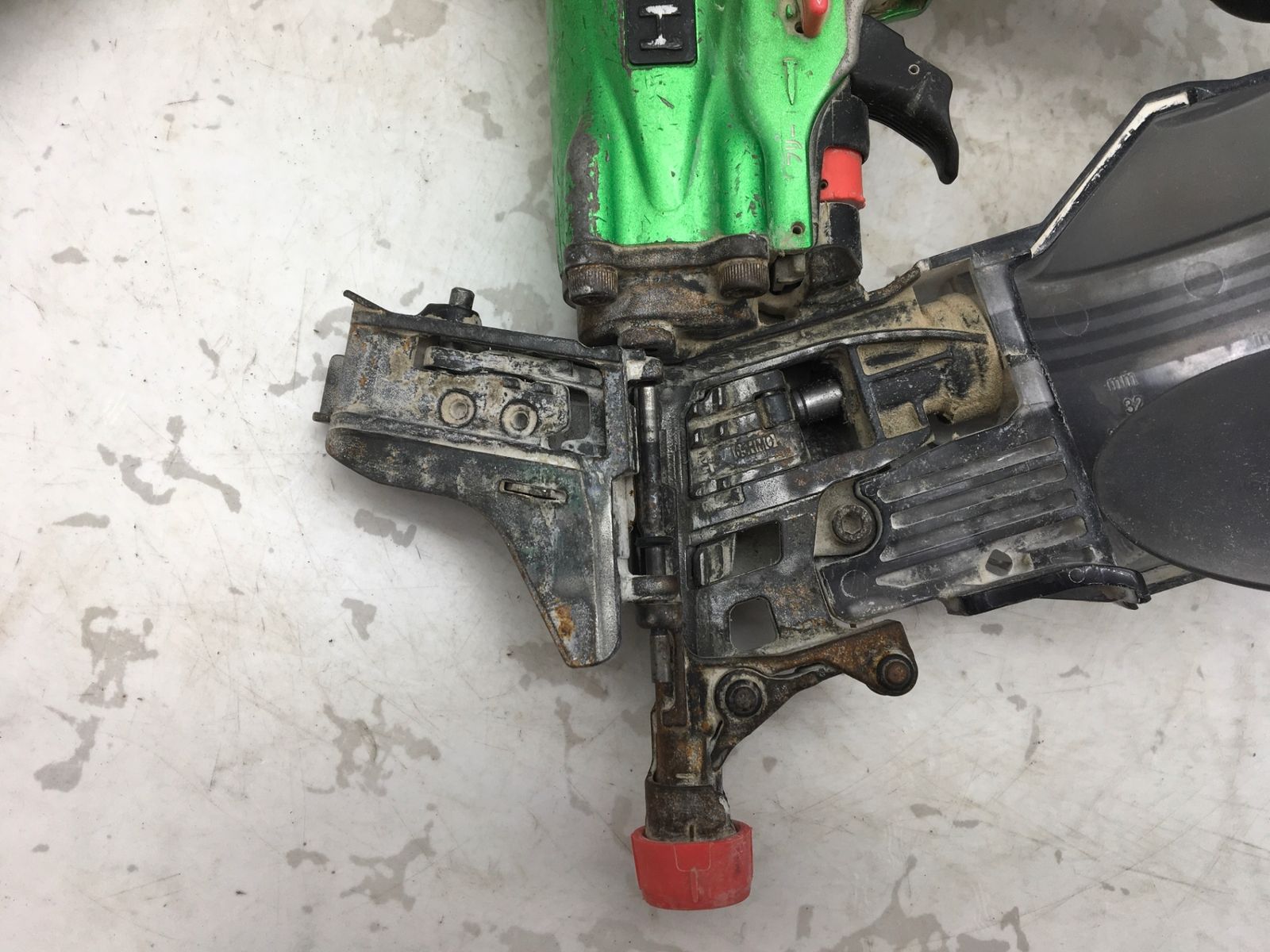 品】Hitachi/日立工機 NV65HMC ☆ 高圧ロール釘打機 [IT_V1IV0][知立][