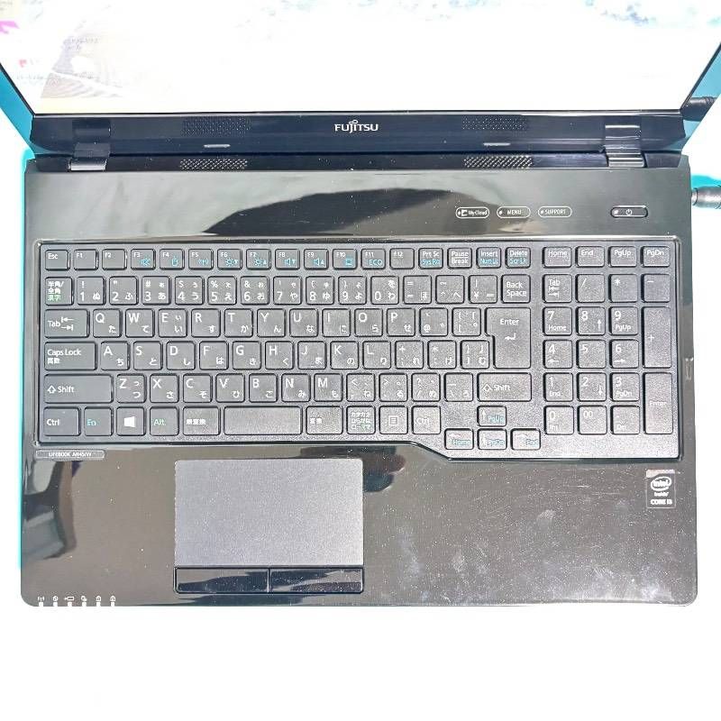 動作良好◎【オフィス付】メモリ8GB☆爆速SSD搭載☆動作良好◎富士通