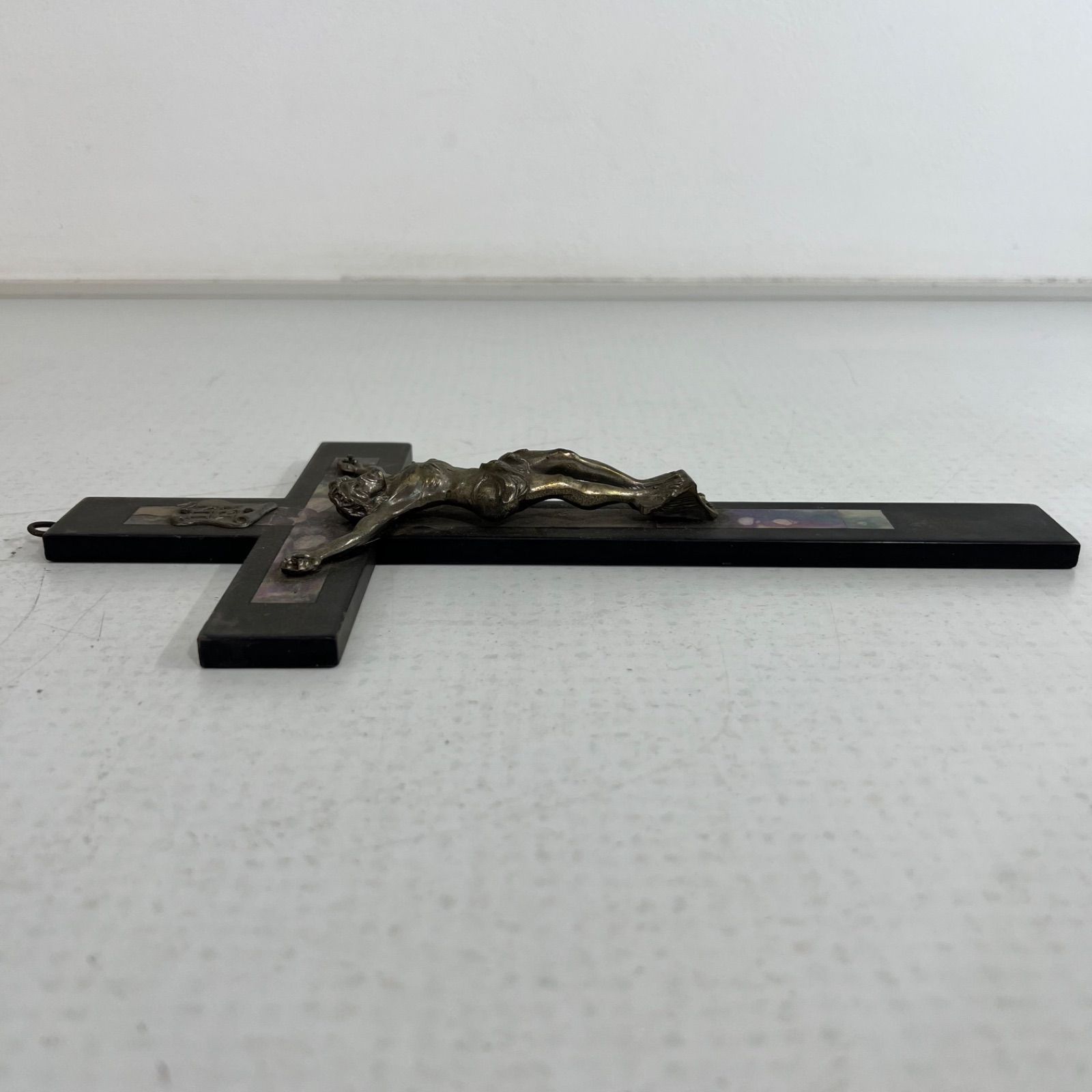 ヴィンテージ】木製 十字架 イエス像 INRI キリスト クロス - メルカリ