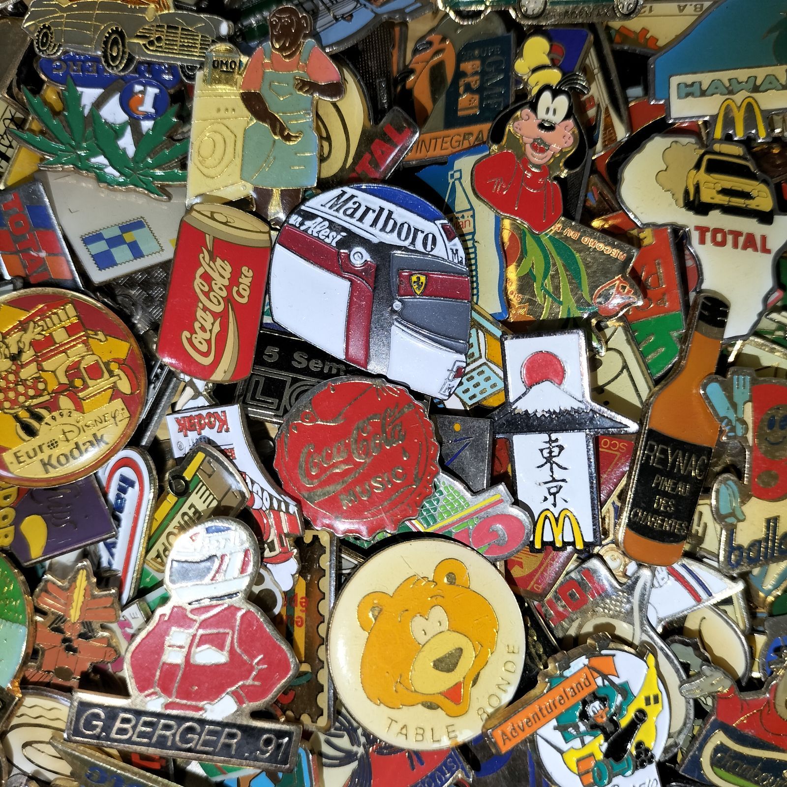 ピンバッジ 200個セット フランス雑貨 まとめ売り ピンズ ヴィンテージ