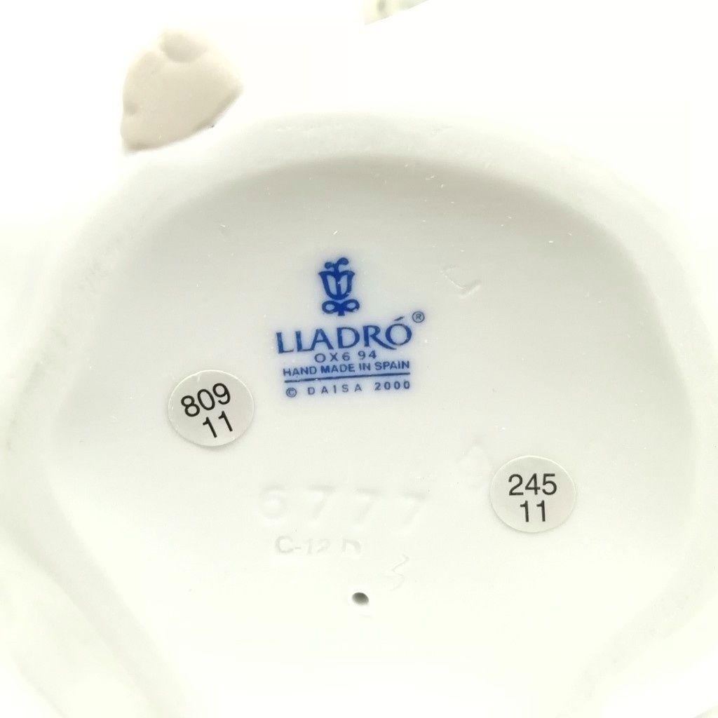 リヤドロ LLADRO 6777 私の宝物 Butterfly Treasures フィギュリン