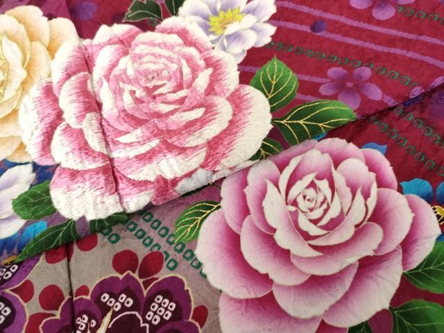 平和屋着物○豪華振袖 刺繍 草花文 金彩 暈し染め ロング丈 正絹 逸品