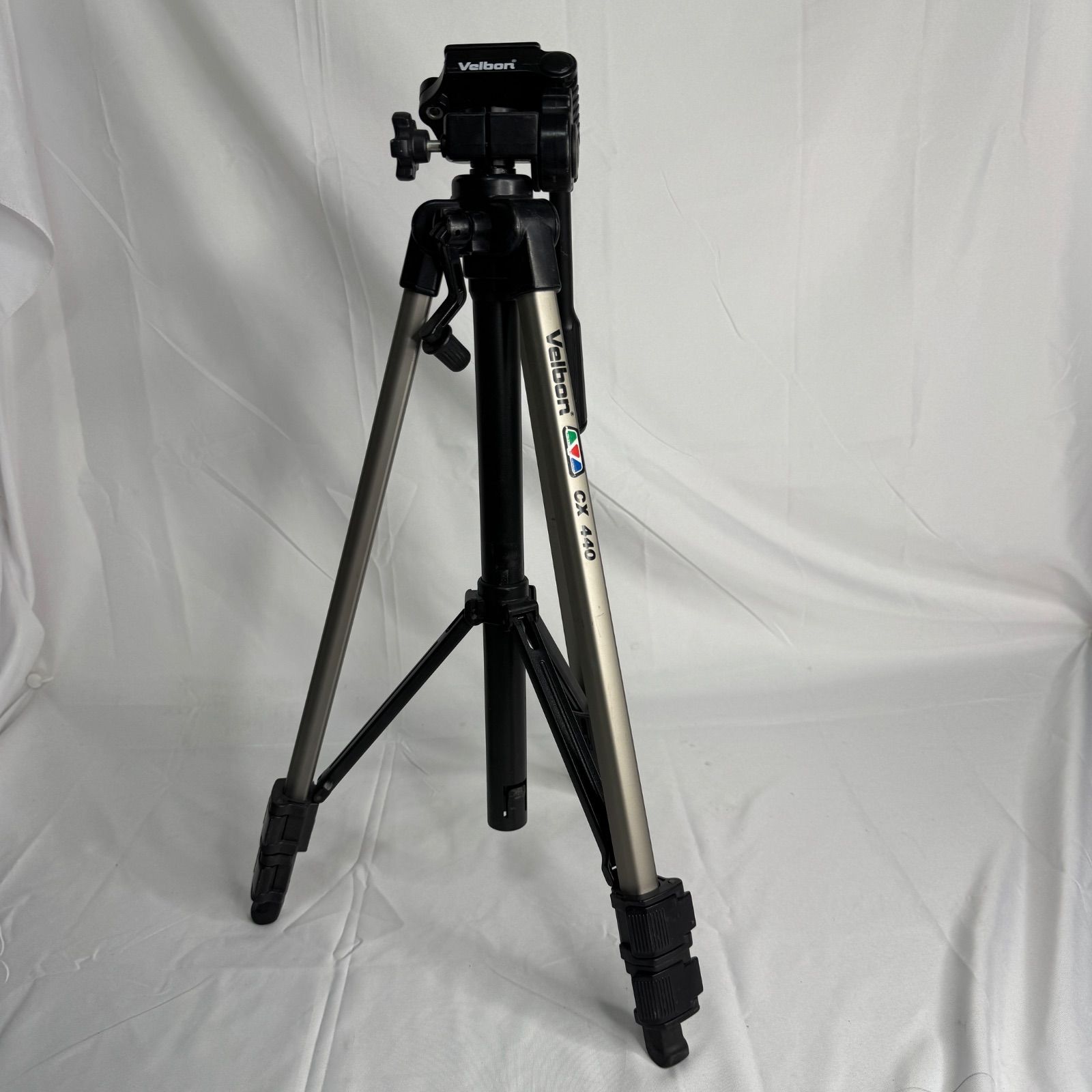 【中古】 Velbon 3段三脚 CX-440 Velbon ベルボン CX 440 アルミ三脚 3段 クイックシュー付き 軽量