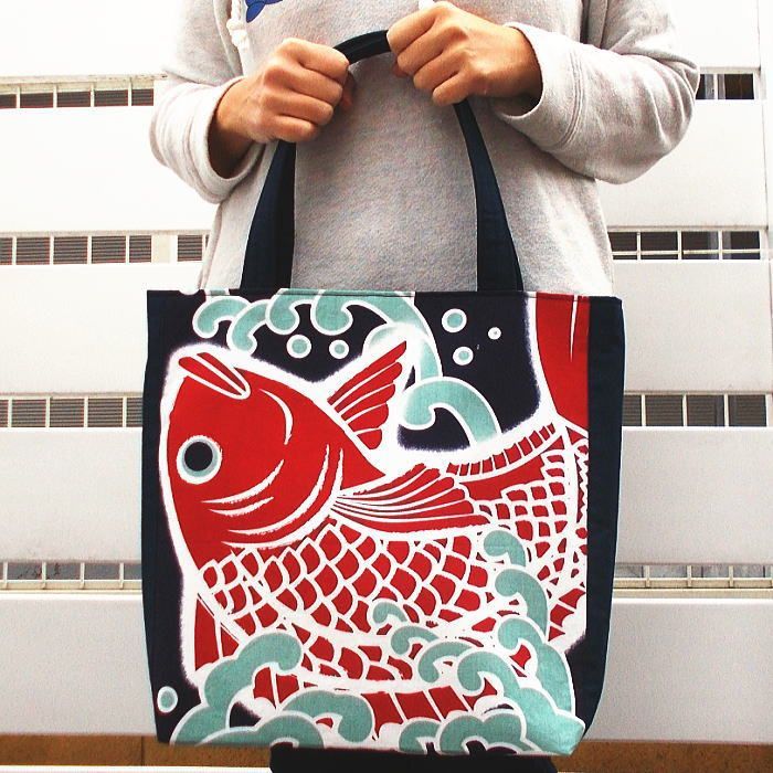 大きめ和柄トートバッグ めで鯛 大漁旗 A4対応 縁起物 ハンドメイド 布