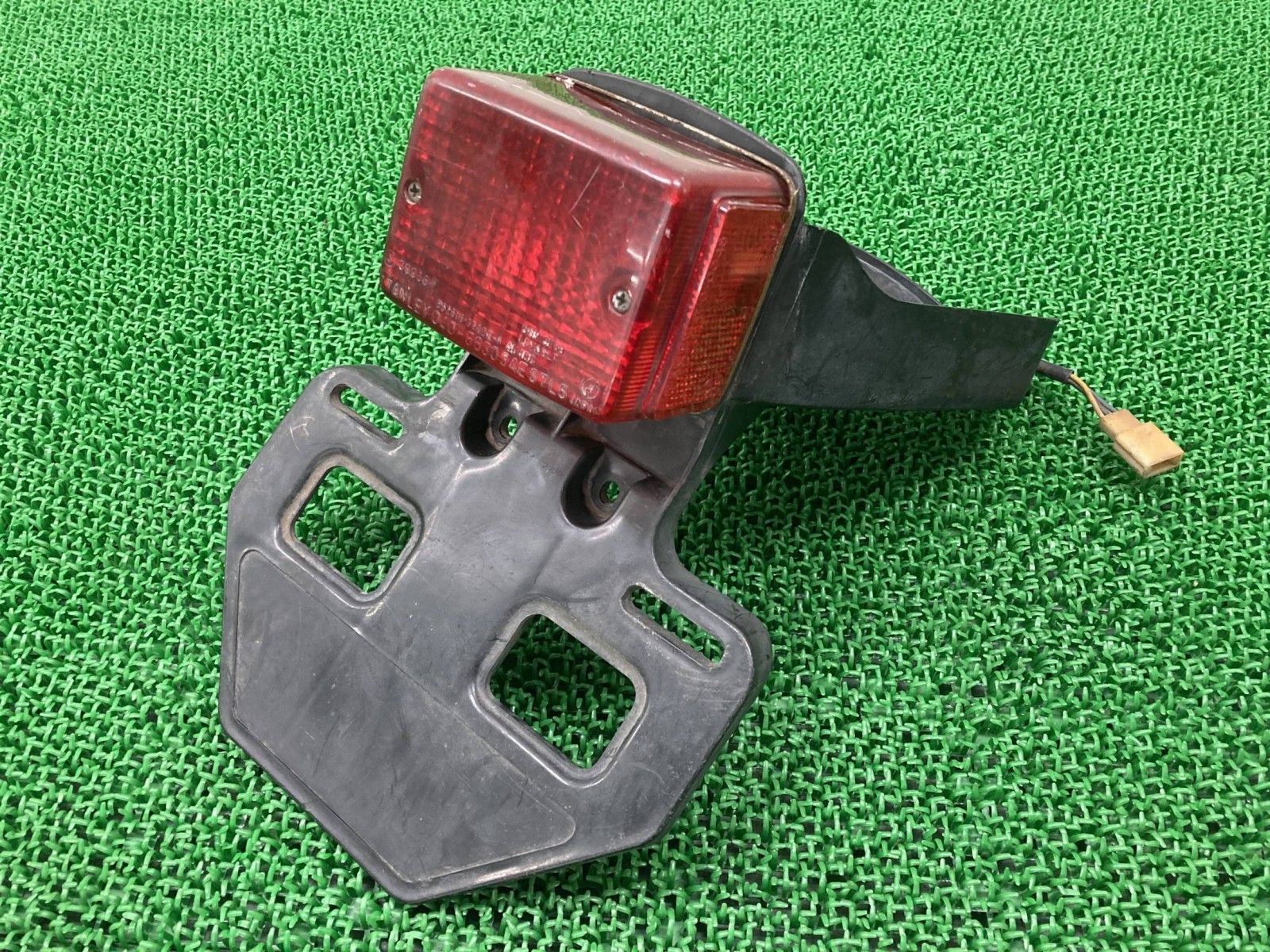 RZ350 リアフェンダー 4L0 ヤマハ 純正 中古 バイク 部品 4U0 RZ250