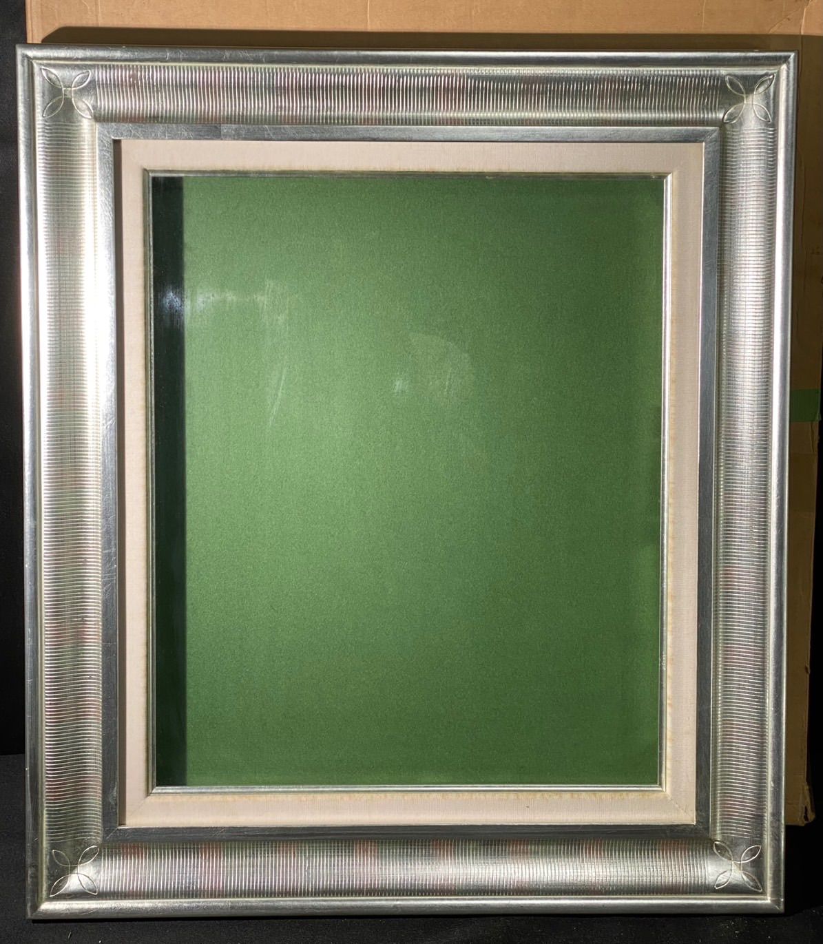 額縁 空額 F8号 シルバー 油彩額縁 油絵額縁 油彩用 油絵用 キャンバス