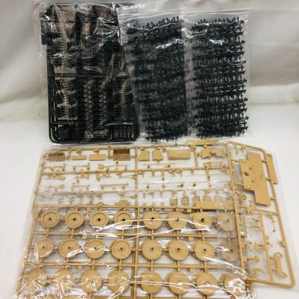 中古】ﾐﾘﾀﾘ）RFM5012 ﾗｲﾌｨｰﾙﾄﾞ 1/35 ｼｭﾄﾙﾑﾃｨｰｶﾞｰ w/ﾌﾙｲﾝﾃﾘｱ[22