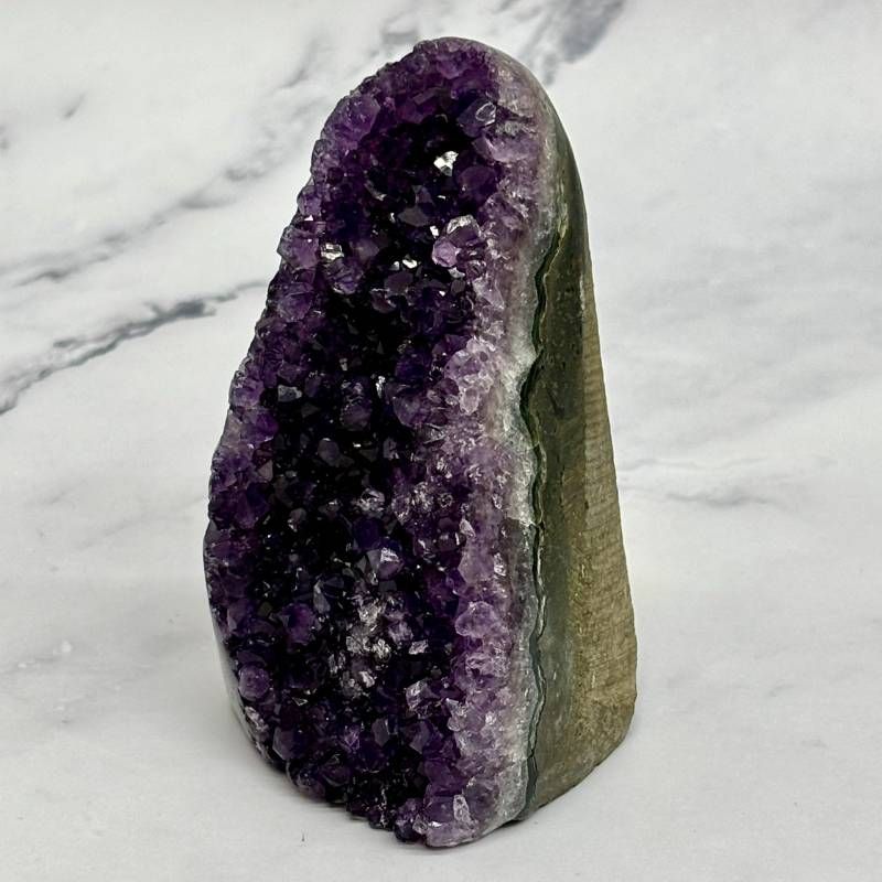 283：アメジストクリスタルジオード 333g 天然石 原石 晶洞 結晶 濃紫