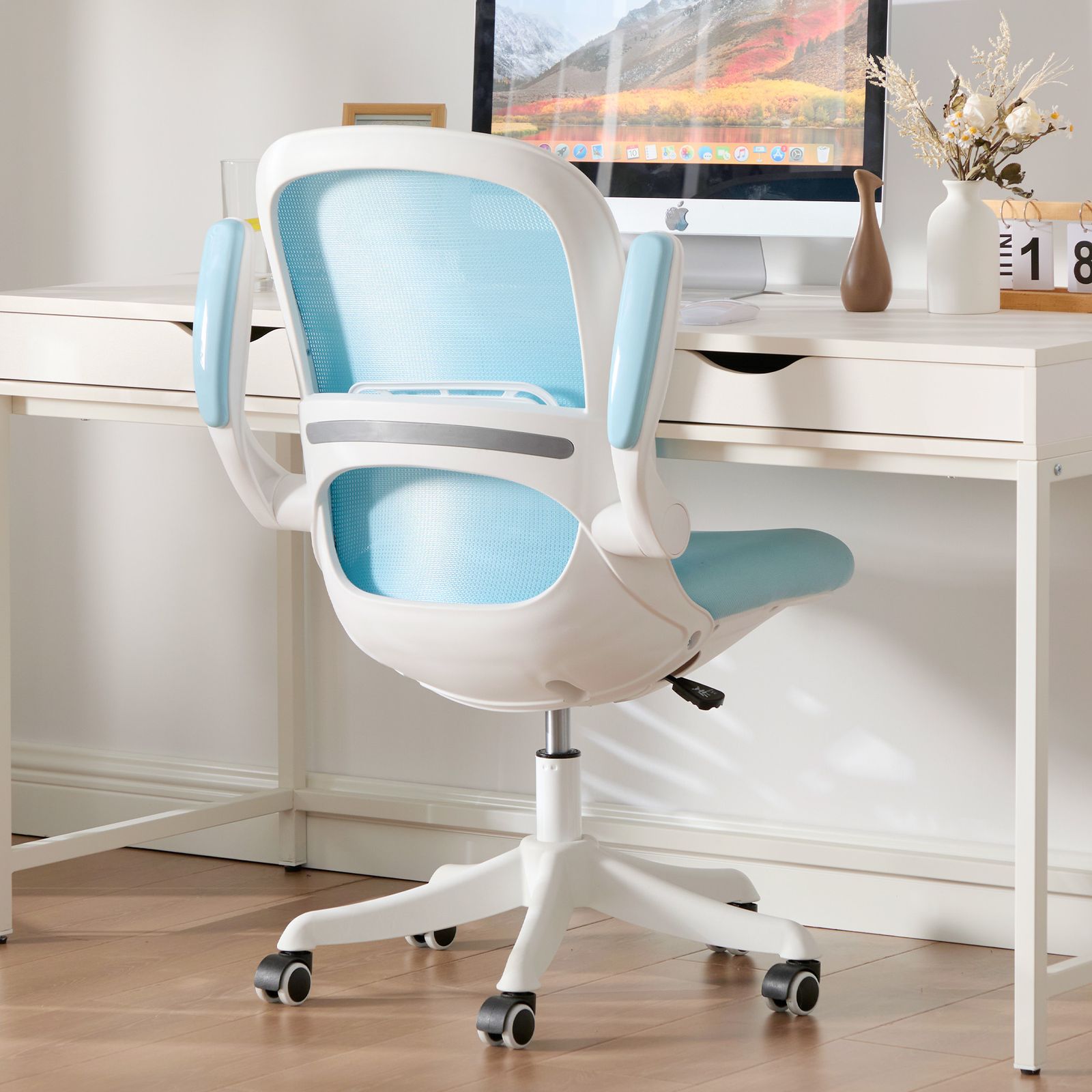 跳ね上げ式アームレスト