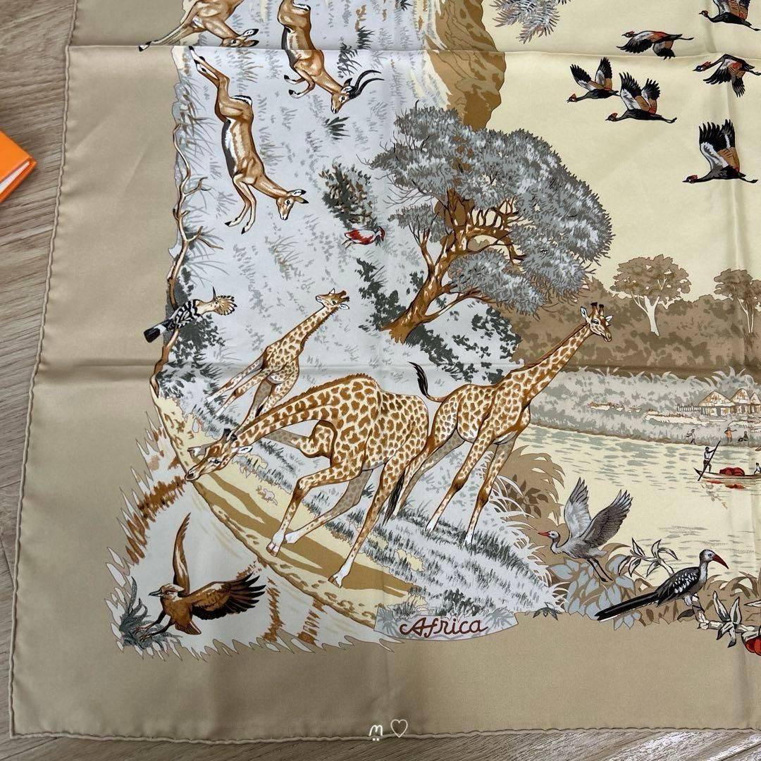 HERMESエルメス カレ90 アフリカ シルクスカーフ 動物柄アニマル