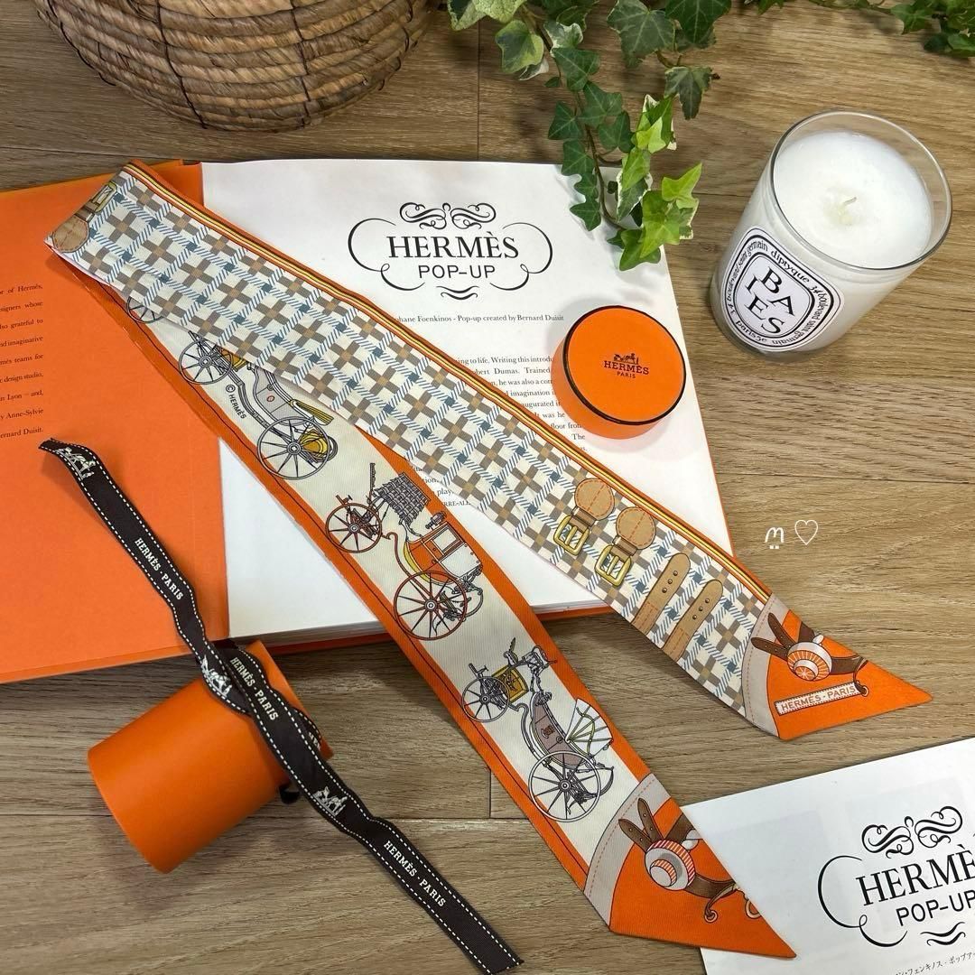 HERMES エルメス ツイリー 馬車の変遷 24SSシルクスカーフ オレンジ
