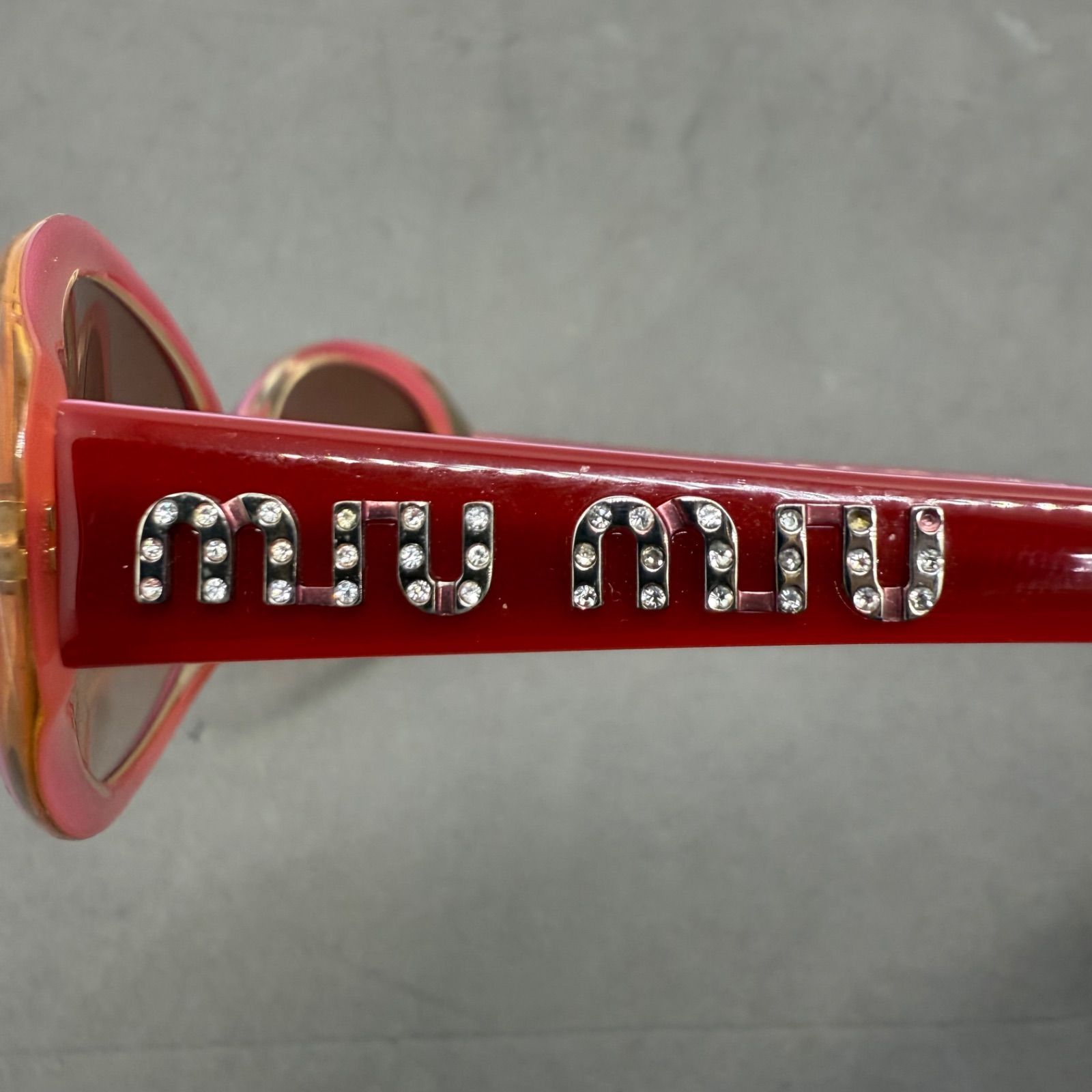 miu miu 00s y2k archive stone logo sunglasses SMU21G ミュウミュウ