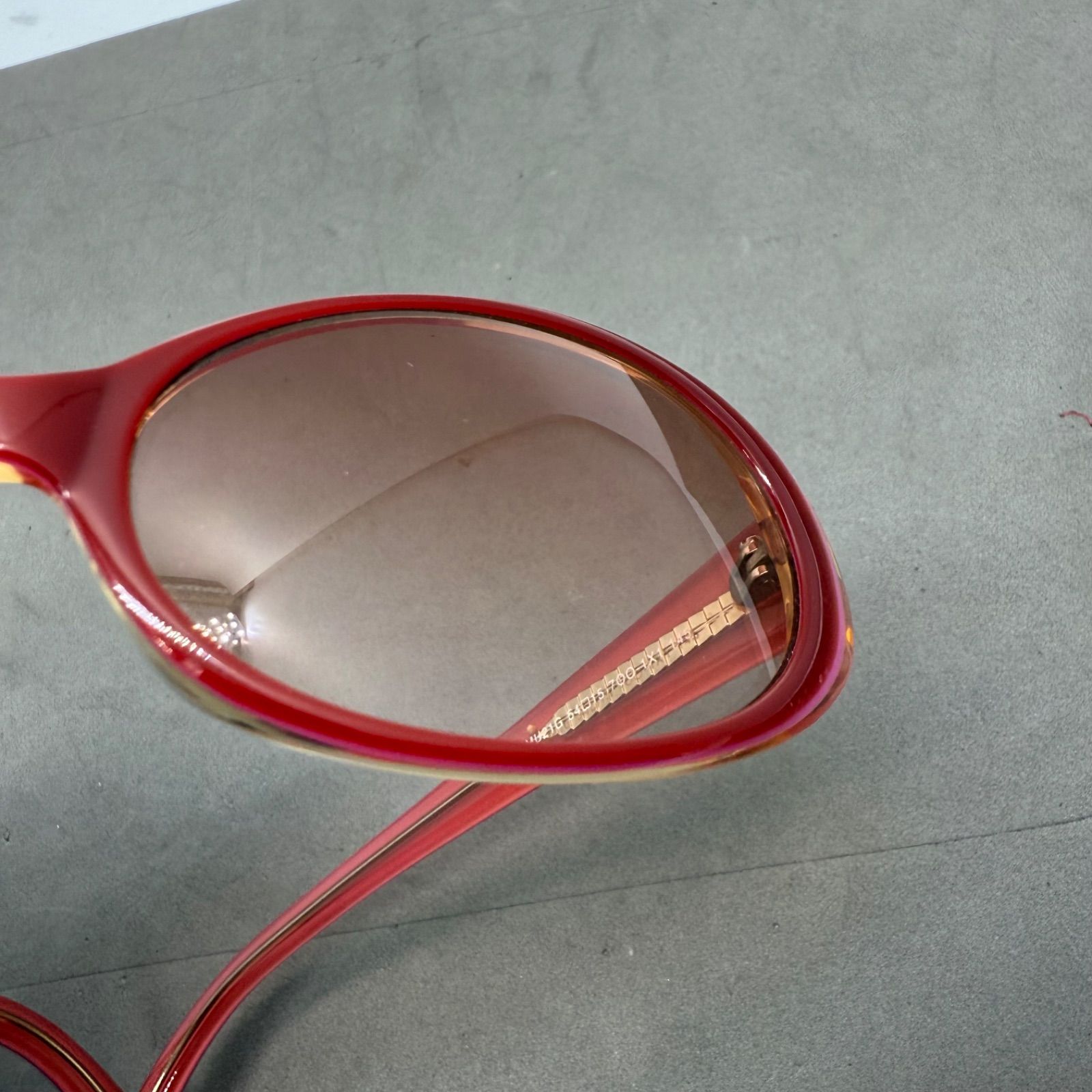 miu miu 00s y2k archive stone logo sunglasses SMU21G ミュウミュウ