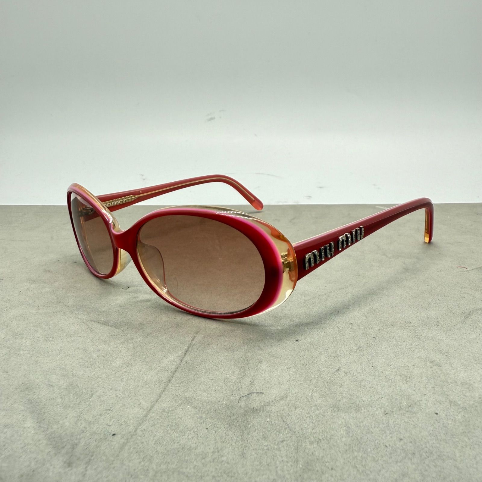 miu miu 00s y2k archive stone logo sunglasses SMU21G ミュウミュウ