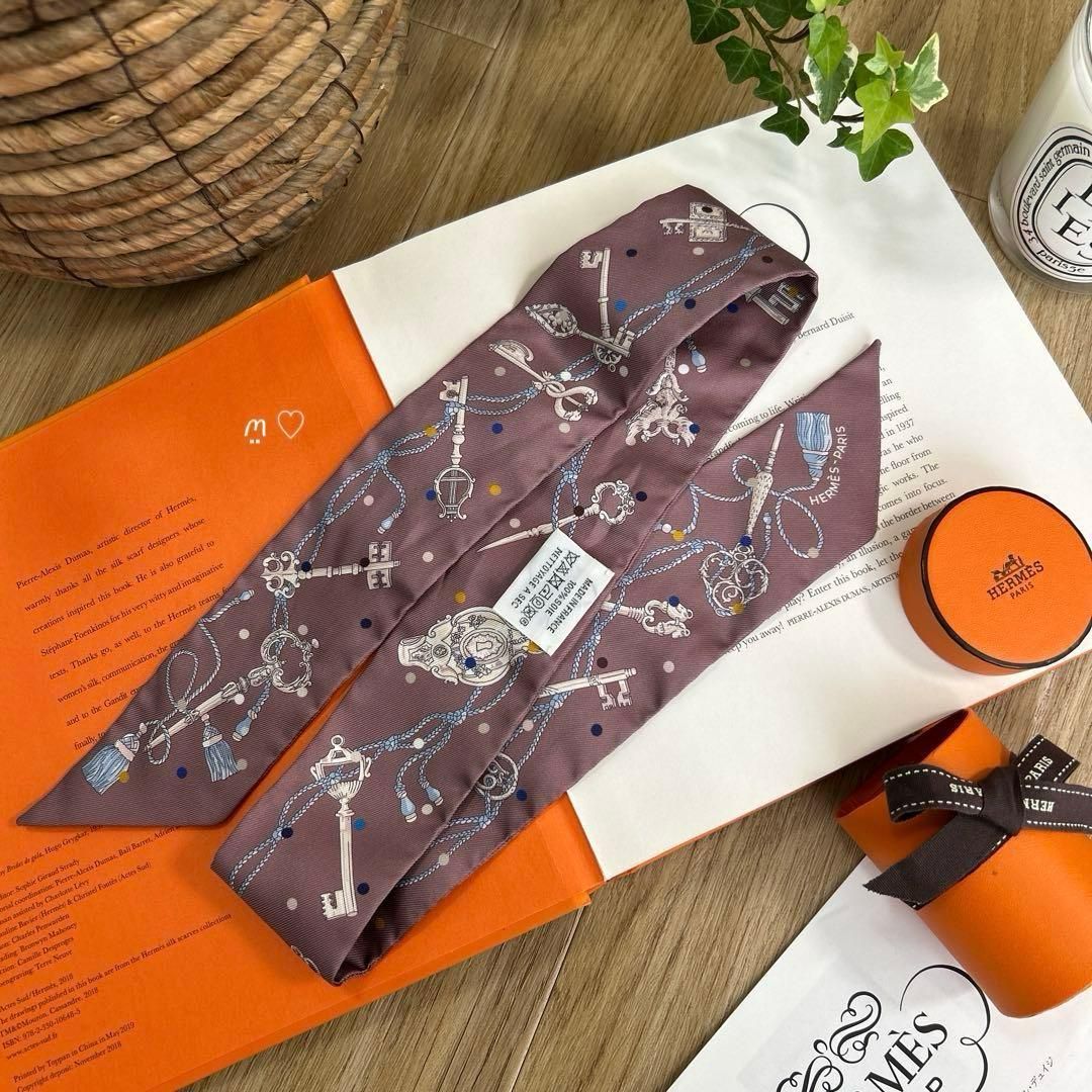 HERMES エルメス ツイリー レクレアポア キーモチーフ 鍵 シルク