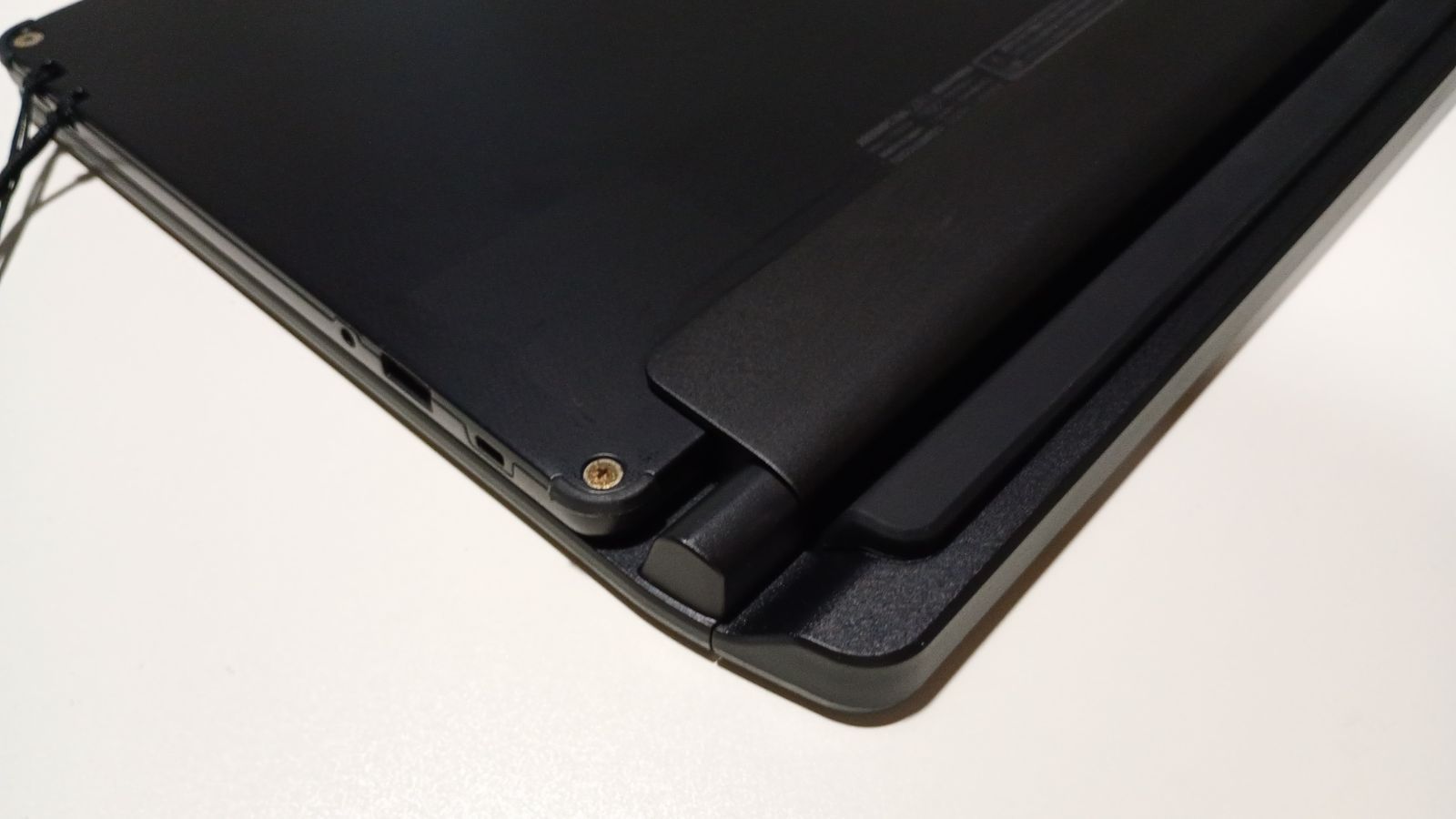 ノートPC 管 60108-15 WIN11 25H2 富士通 タブレットPC Q738/SB CPU