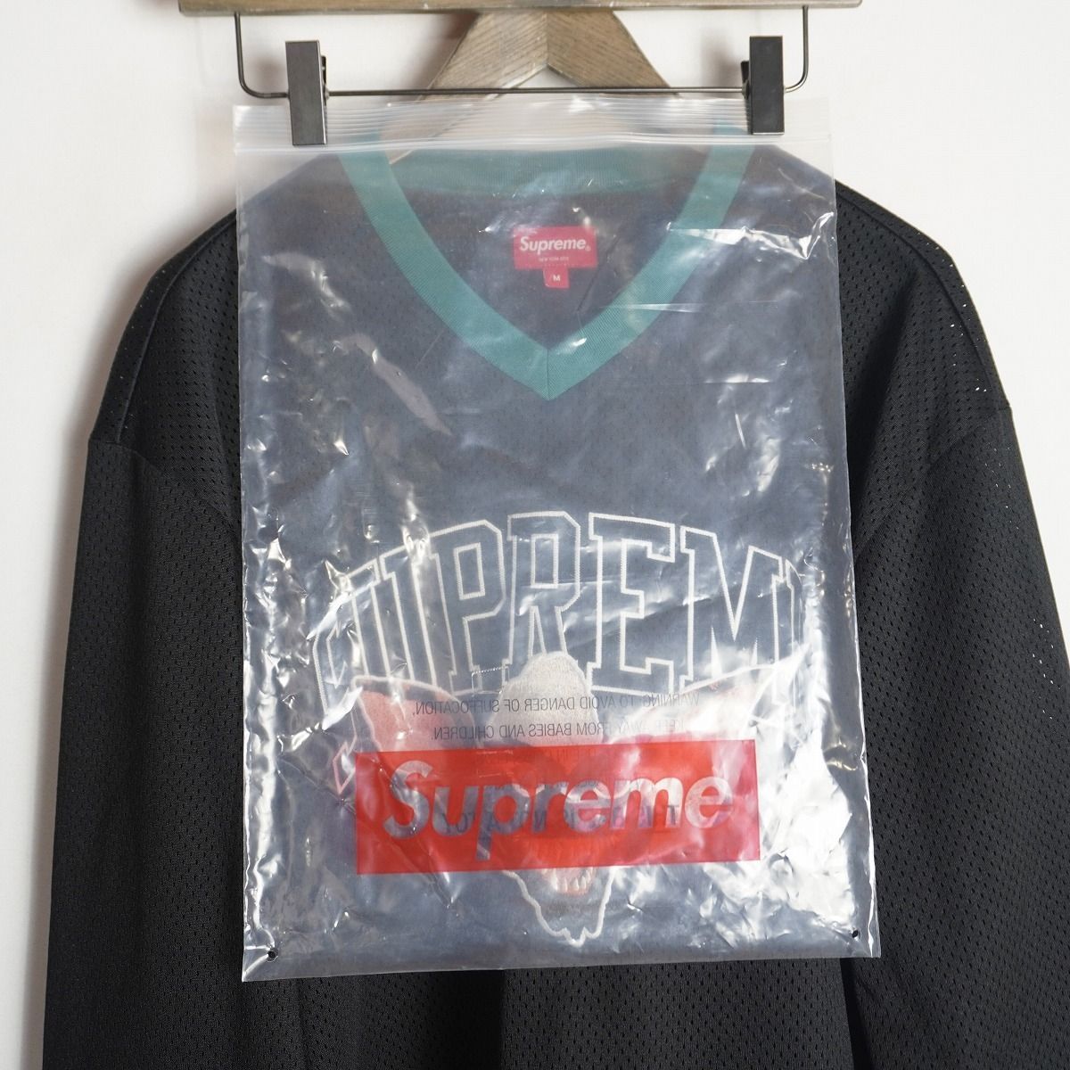 新品 国内正規22AW Supreme シュプリーム Gremlins Hockey Jersey 