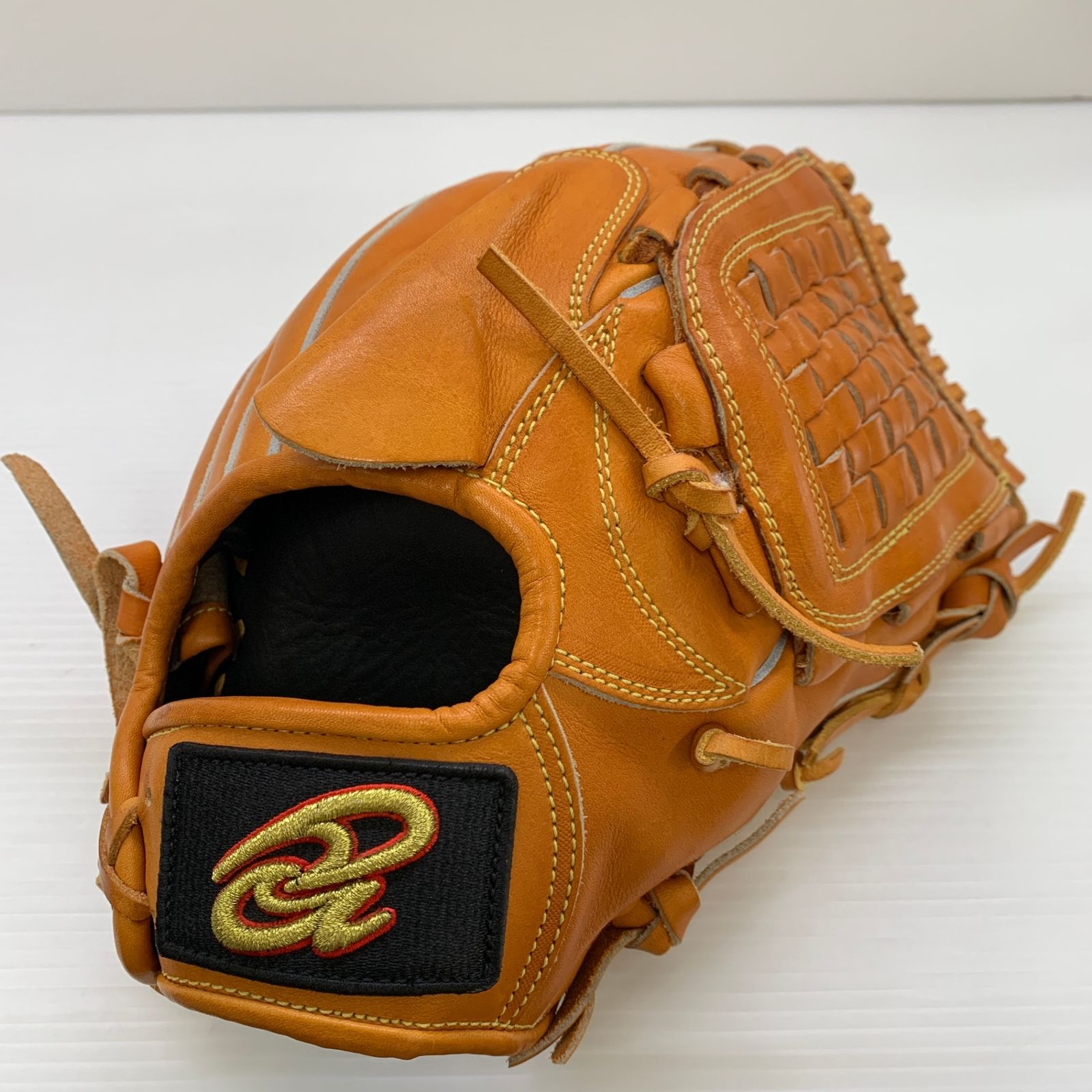 ドナイヤ Donaiya  軟式 大人 一般 投手用 グローブ グラブ 右投げ DJNP 中古品  野球 7830 ドナイヤ Donaiya 軟式 大人 一般 投手用 グローブ グラブ 右投げ DJNP