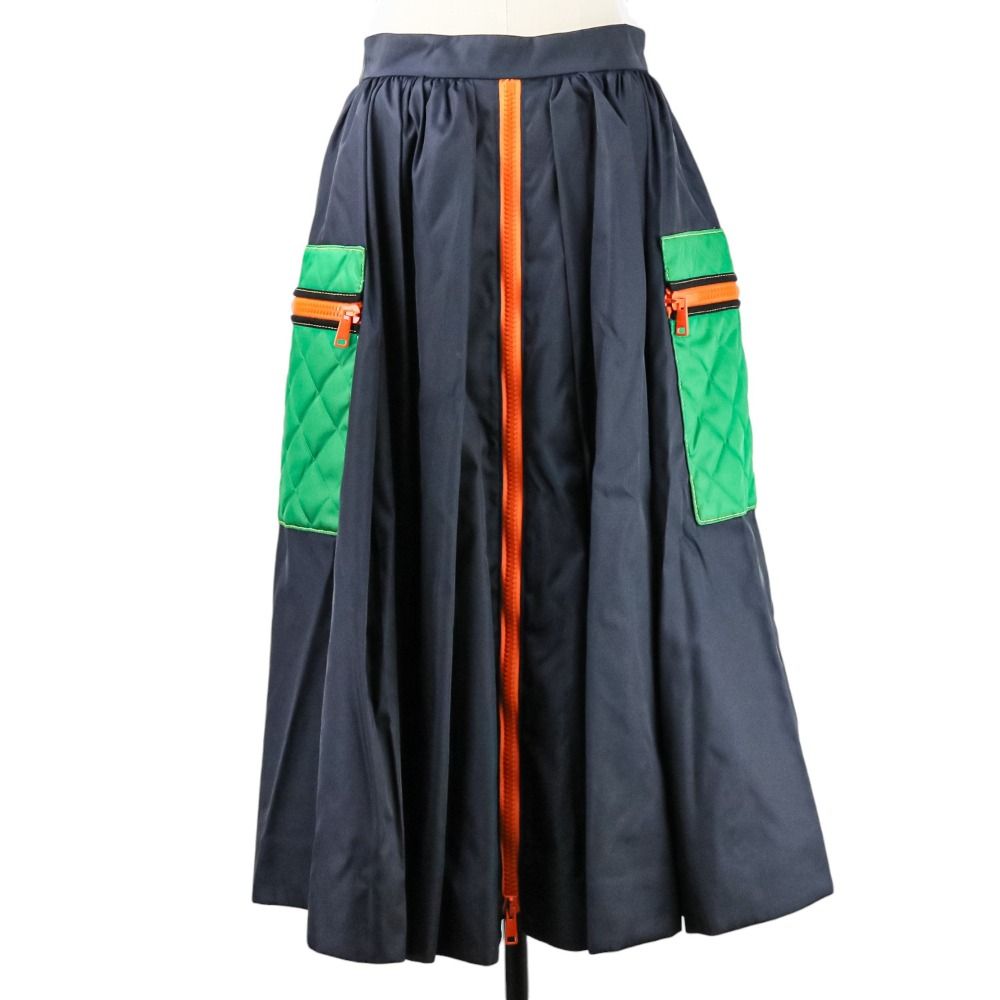 美品 PRADA プラダ キルティングポケット ナイロン フレア 美品 PRADA プラダ キルティングポケット ナイロン フレア