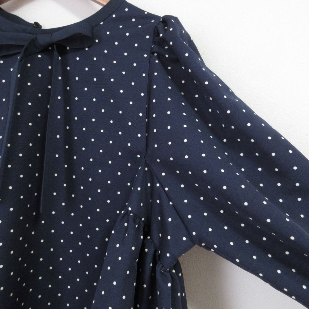 未使用 24AW yori ヨリ ドットサイドギャザーブラウス シャツ 38サイズ ネイビー レディース 古着 中古 USED Yori 未使用 24AW yori ヨリ ドットサイドギャザーブラウス シャツ 38
