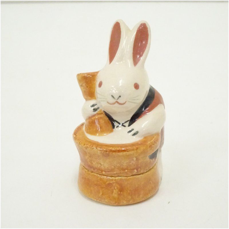 京焼 伊東桂楽造 干支卯 兎香合（共箱） 茶道具 茶道 香道 香道具