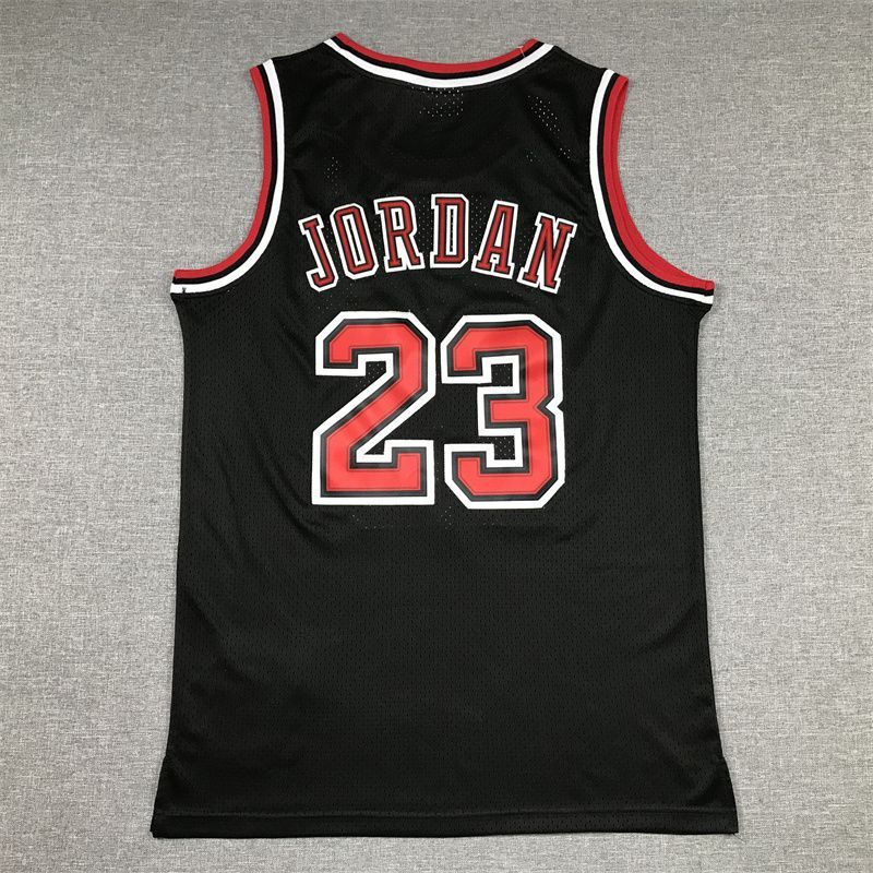 【激レア】NBA シカゴブルズ　ゲームシャツ　ユニフォーム　ジョーダン　刺繍 NBA マイケル・ジョーダン（Michael Jordan） シカゴ・ブルズ