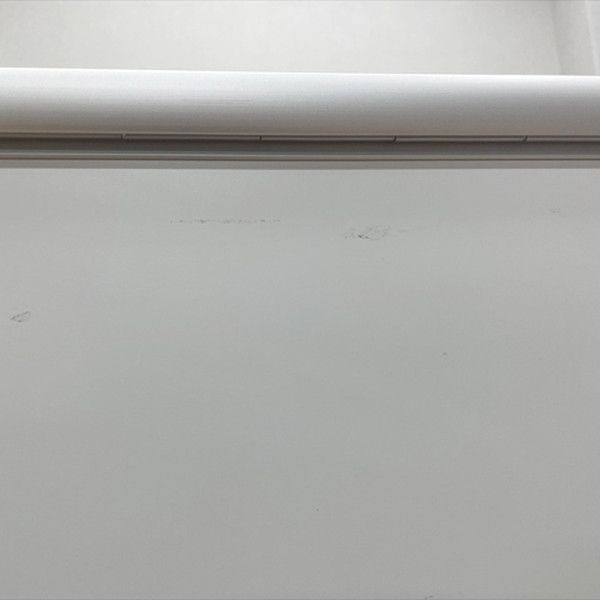 オカムラ ホワイトボード 脚付 縦型 片面式 片面投影対応 暗線入り 