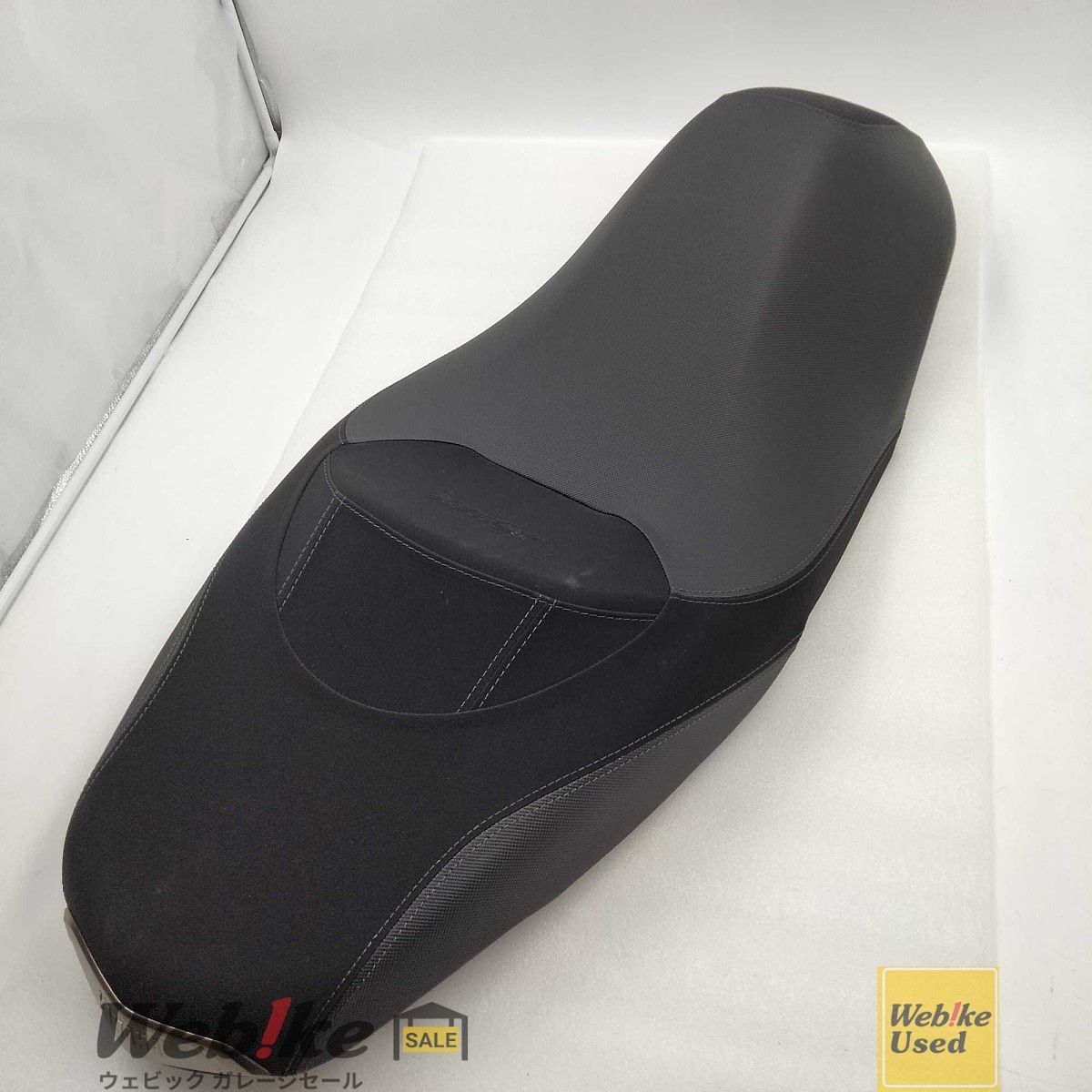 ヤマハ純正中古パーツ XMAX250 ダブルシート B5X-F4730-10 RXBI21833 