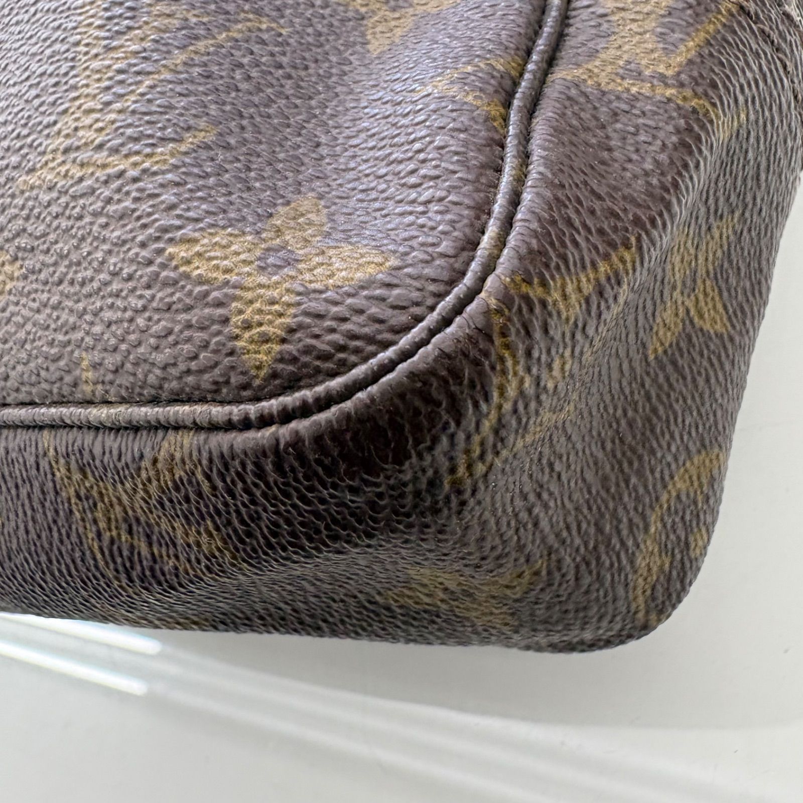 LOUIS VUITTON (ルイヴィトン) モノグラム トゥルーストワレット23