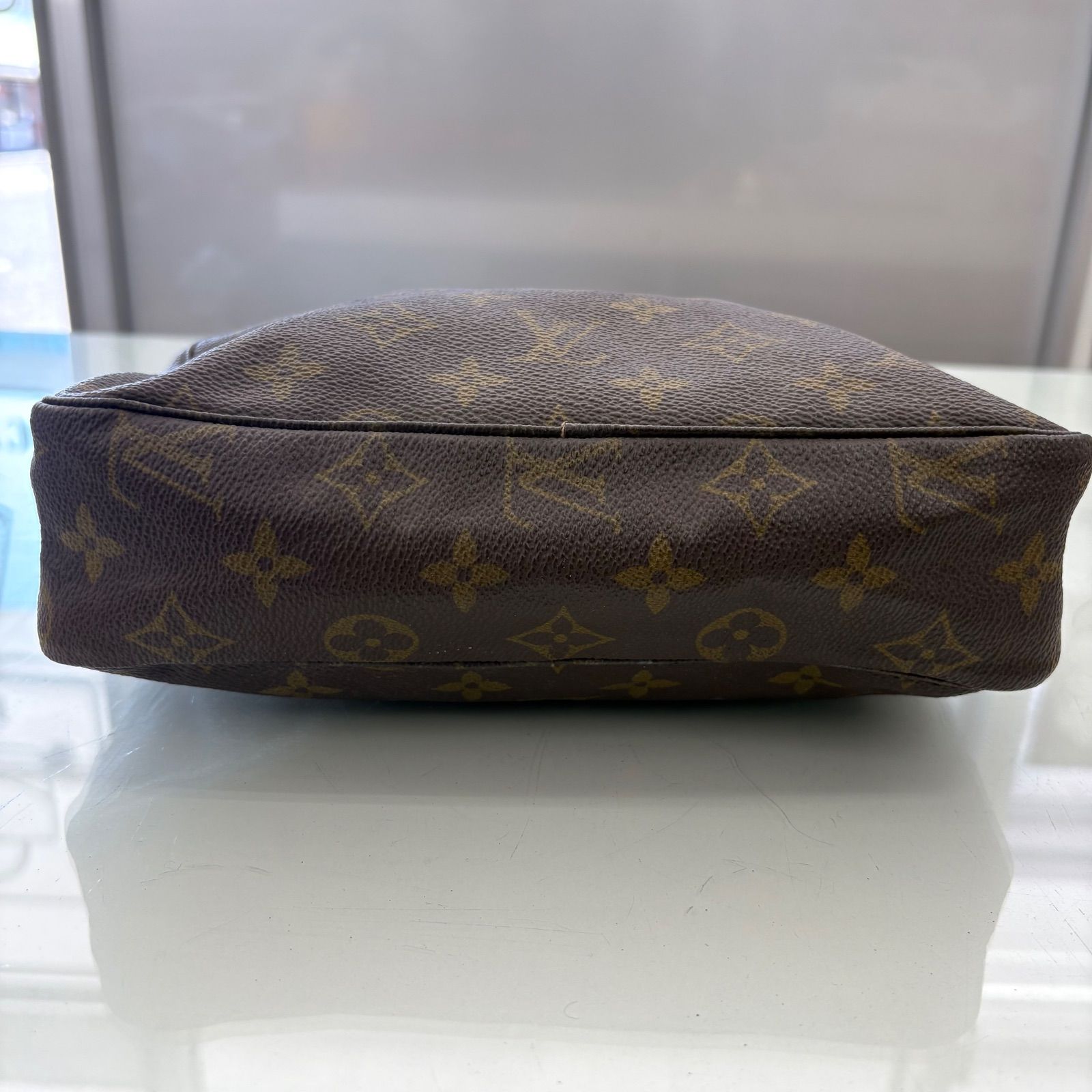 LOUIS VUITTON (ルイヴィトン) モノグラム トゥルーストワレット23