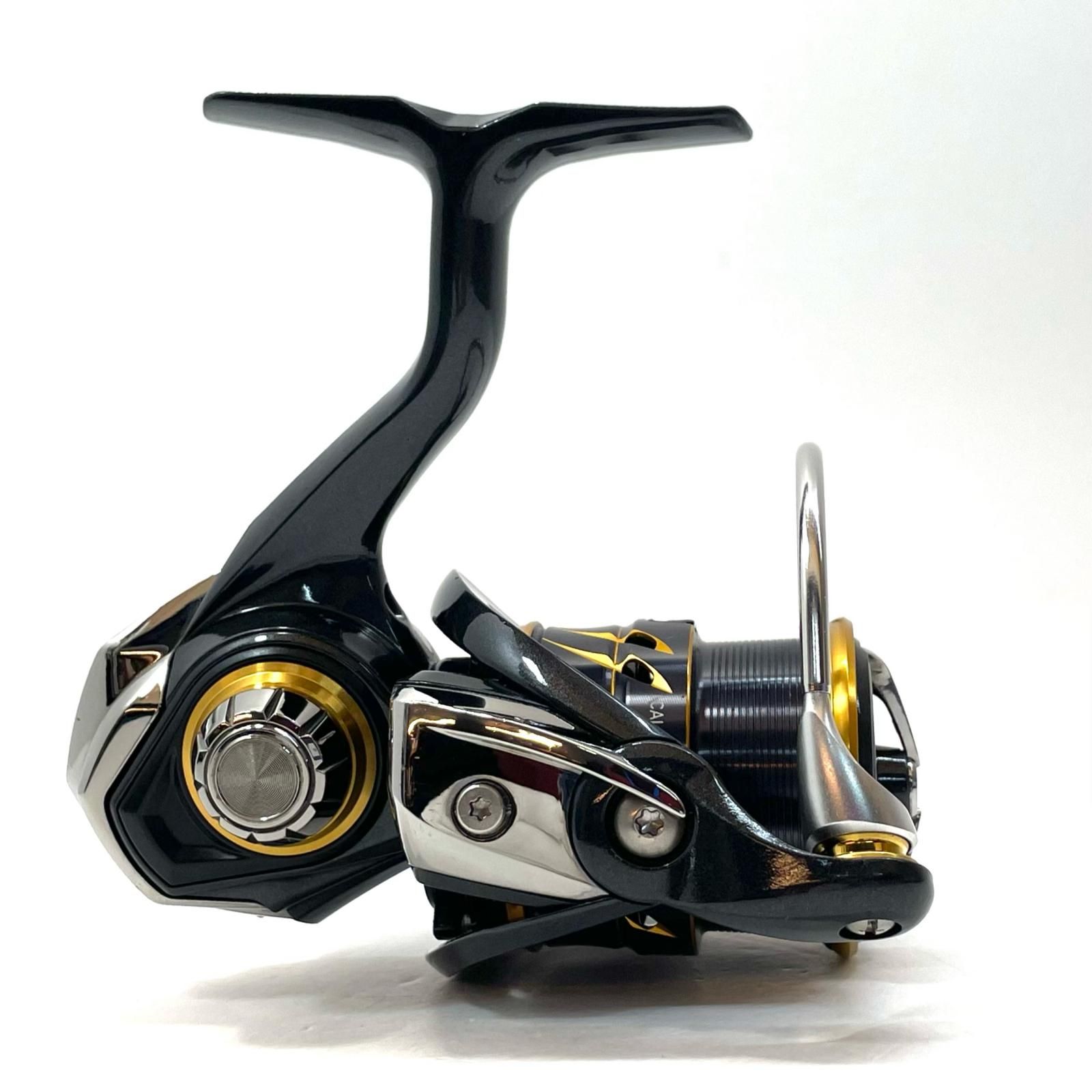 尾張小牧店】 ※付属品なし Daiwa | ダイワ リール 21カルディア FC