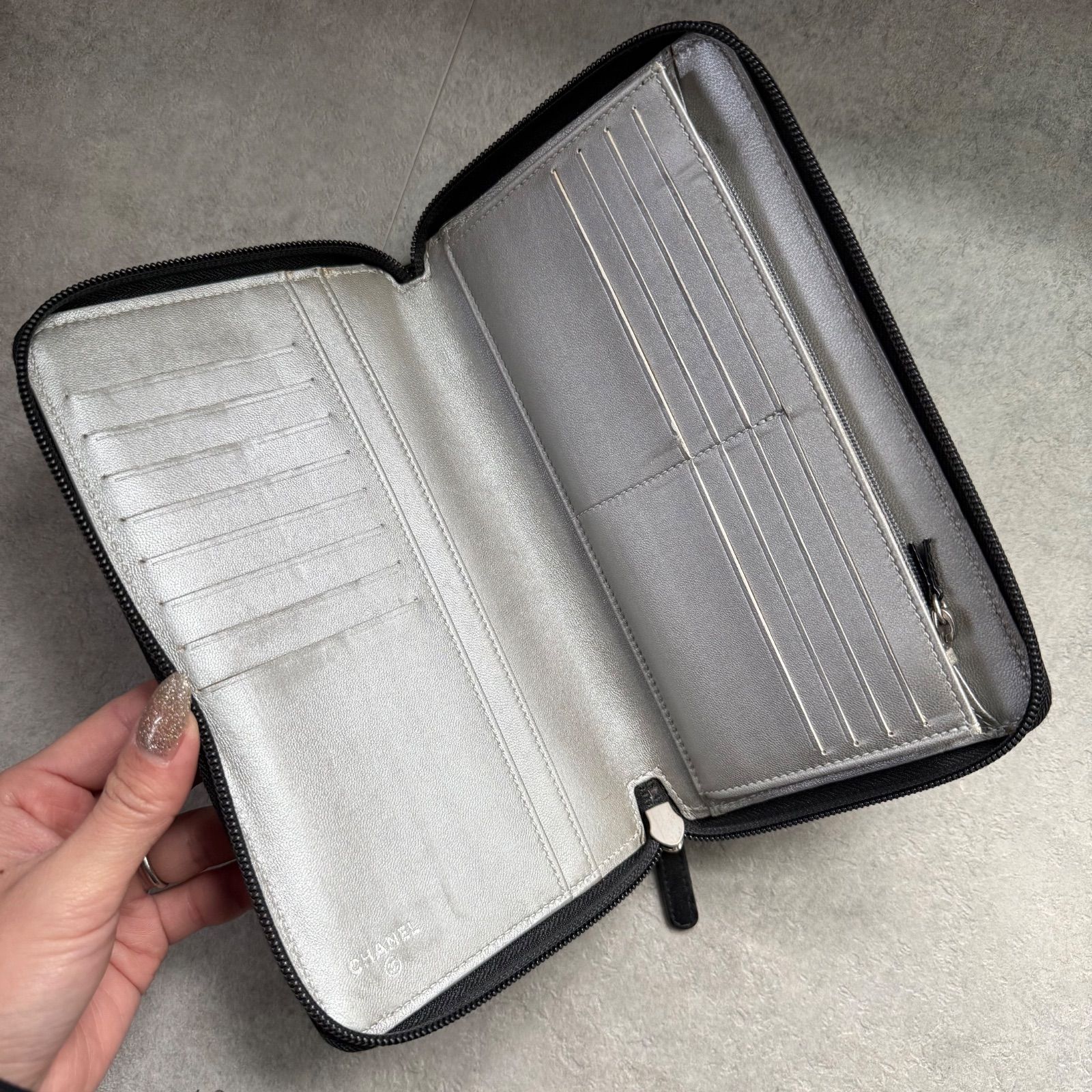 CHANEL シャネル カメリアココマーク ラウンドファスナー長財布