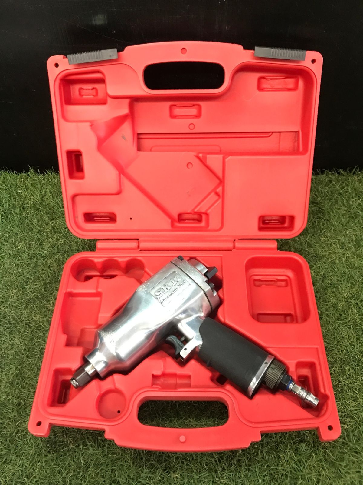 【中古品】【0906】★SK11 エアインパクトレンチ 差込角 アンビル12.7mm角 (1/2sq) SIW-1300S　ITB4WVULONUW