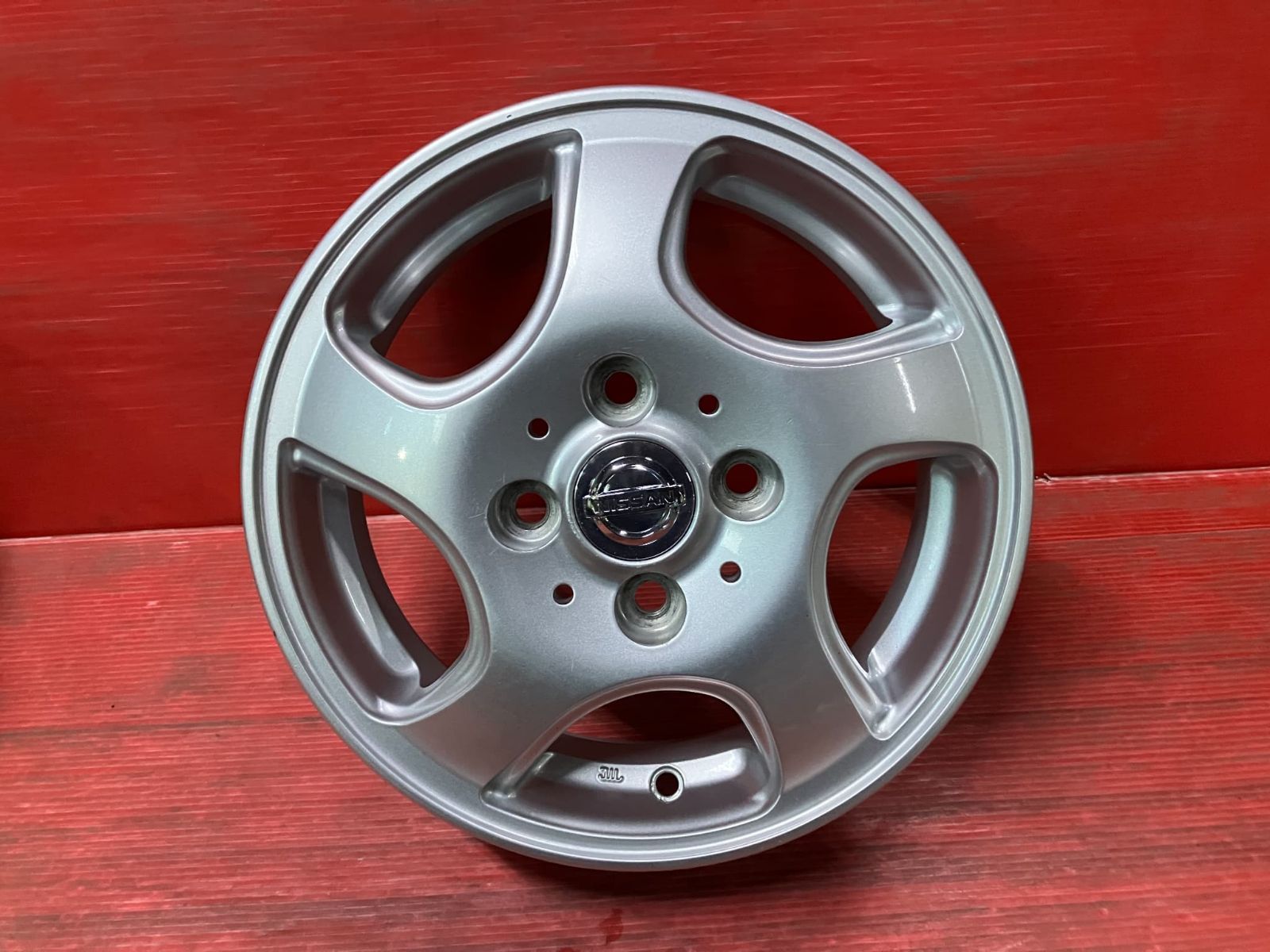 送料無料】中古 日産純正 13x4.0+45 100-4 モコ等 アルミホイール4本 