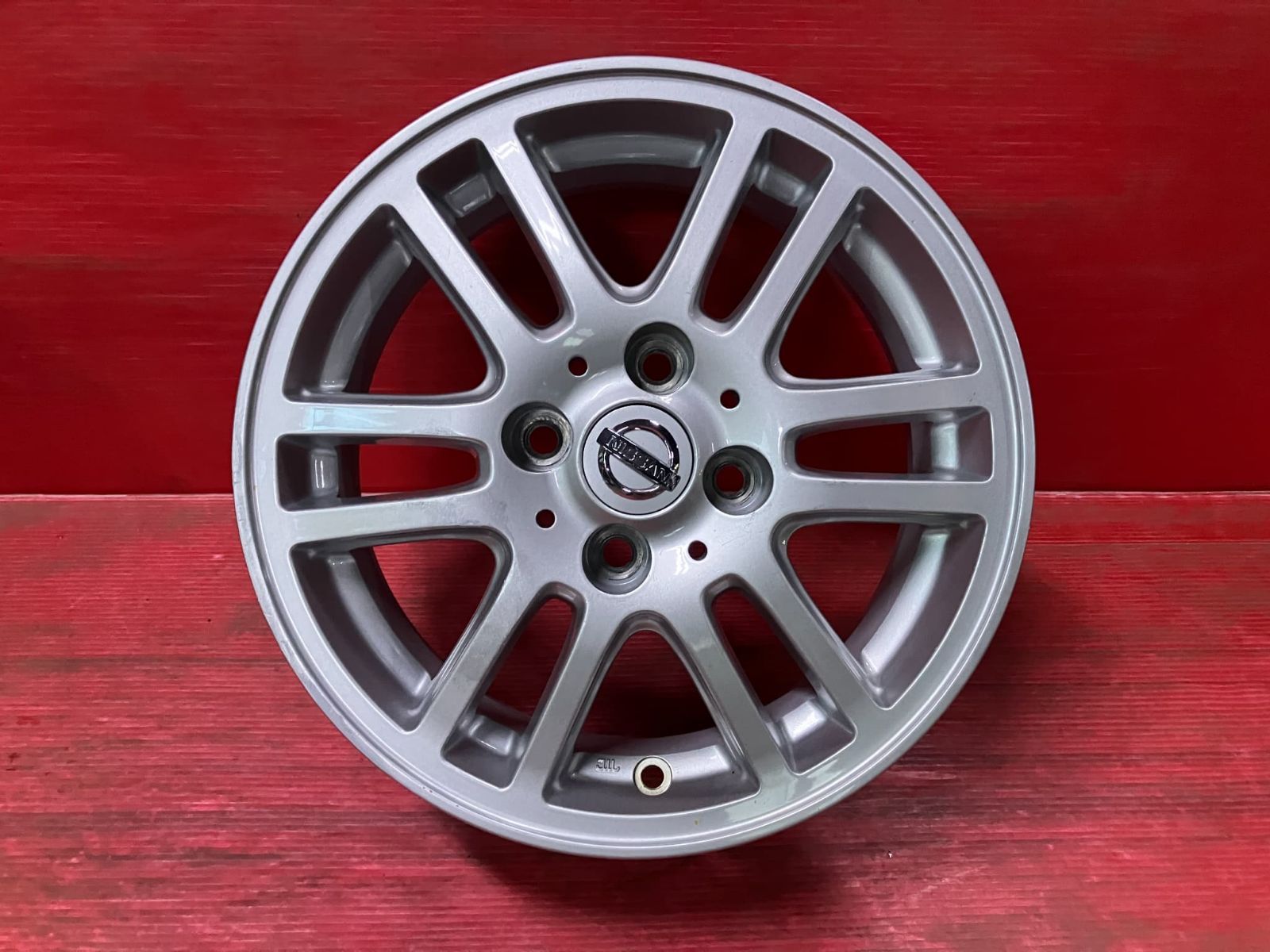 中古ホイール[14x5.5+40 100/4H 日産 ノート純正オプション] 4本SET 日産