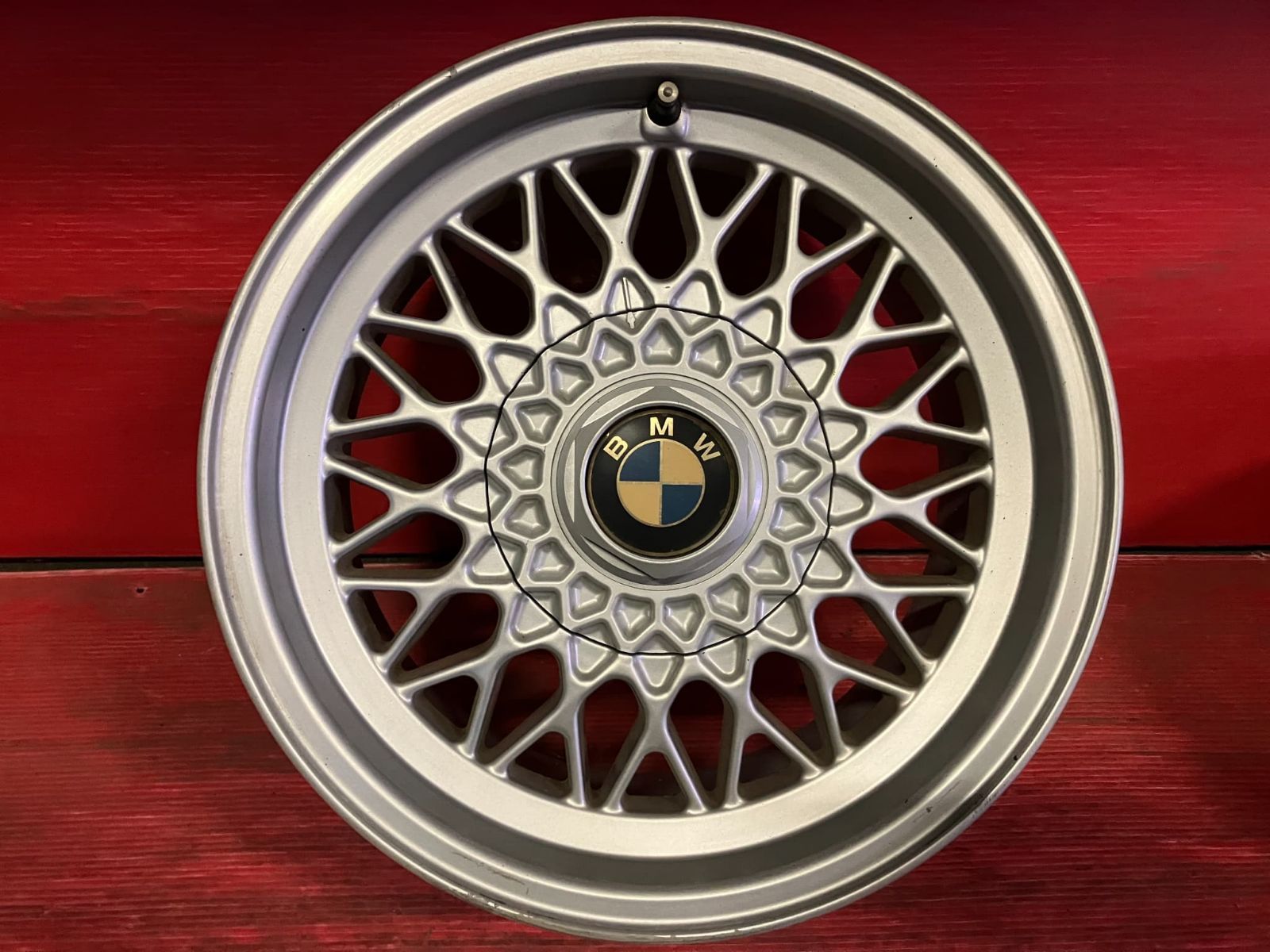 中古ホイール[15x7.0+20 120/5H hub72.6mm BMW E30 5シリーズ純正] 4本