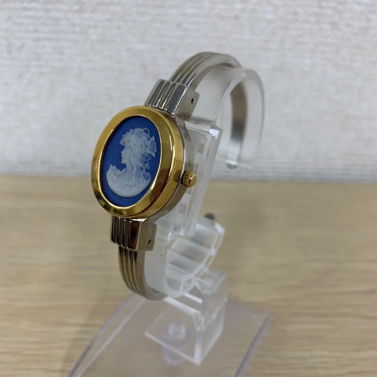 2【不動品】Andre Mouche レディース バングルウォッチ カメオ【時計