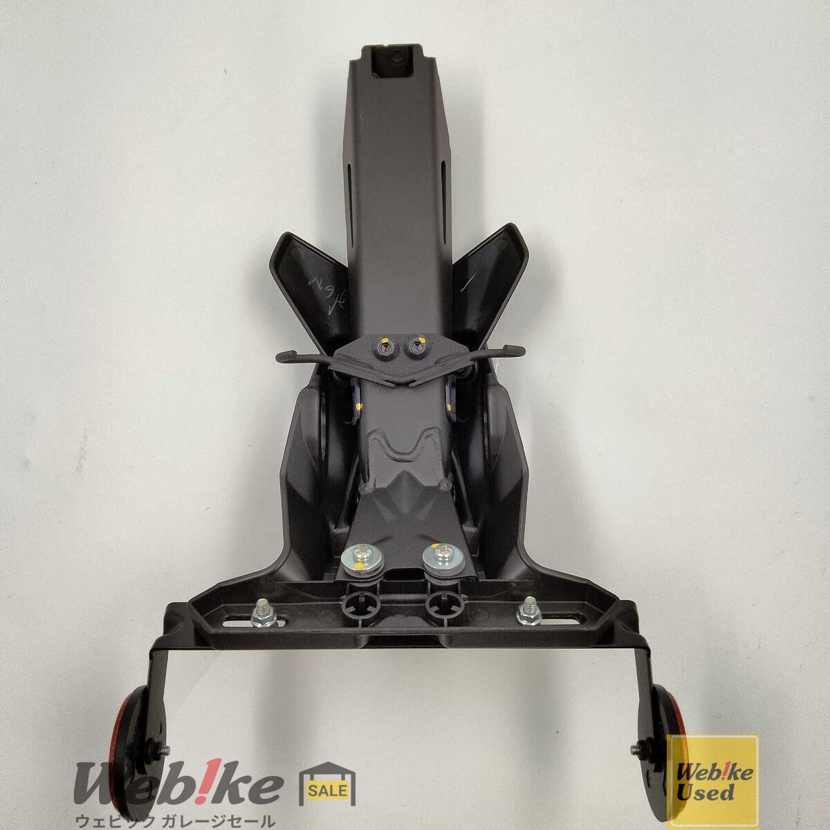 カワサキ純正中古パーツ ZX-4R SE リアフェンダー 35019-0670