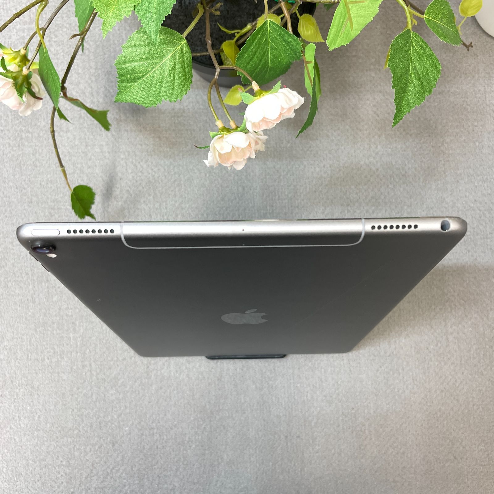 iPad Pro 10.5 64GB Docomo SIMフリー - メルカリ