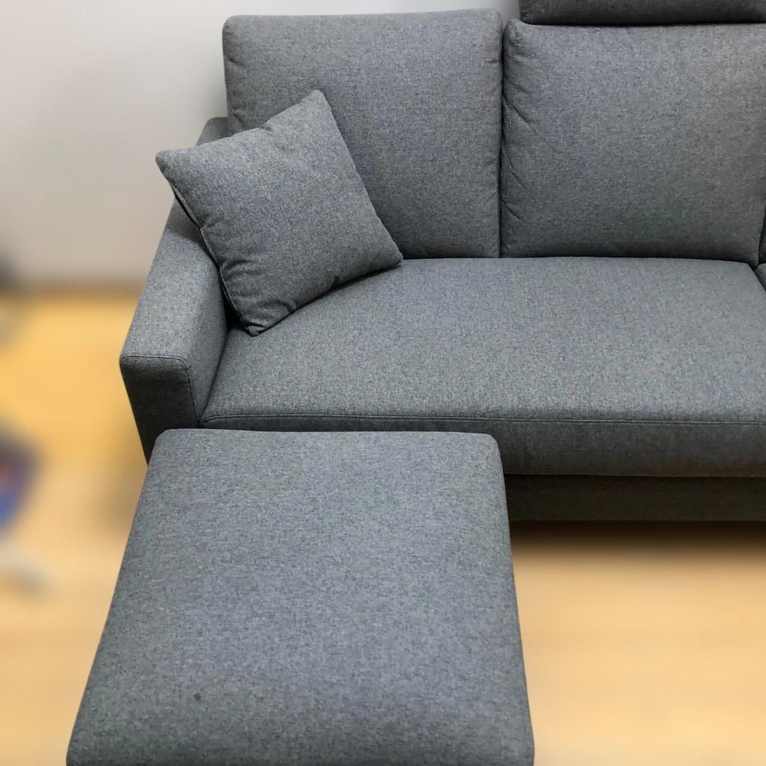 ヘッドレスト付 コンパクトサイズ