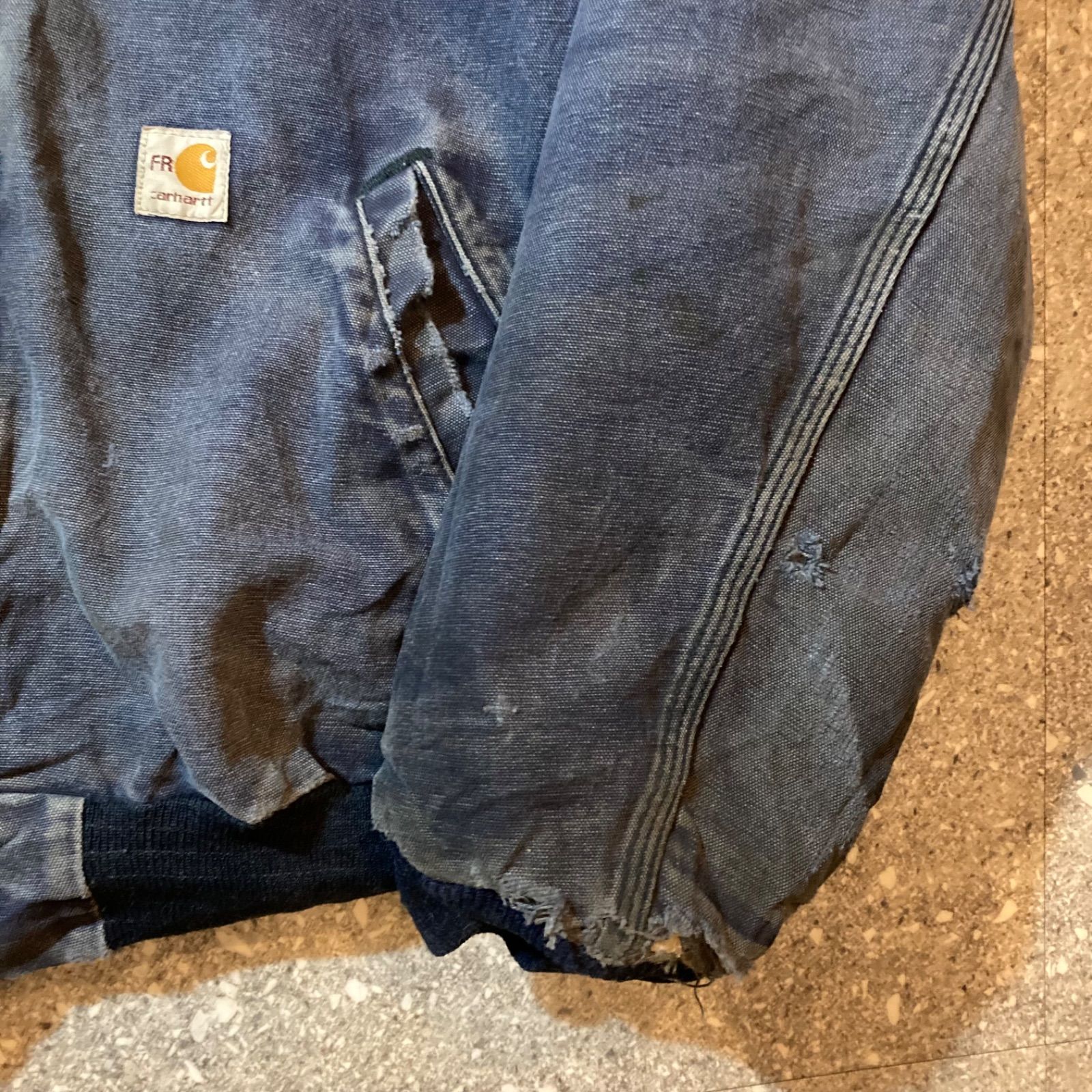 carhartt fr duck active jacket navy size L made in USA